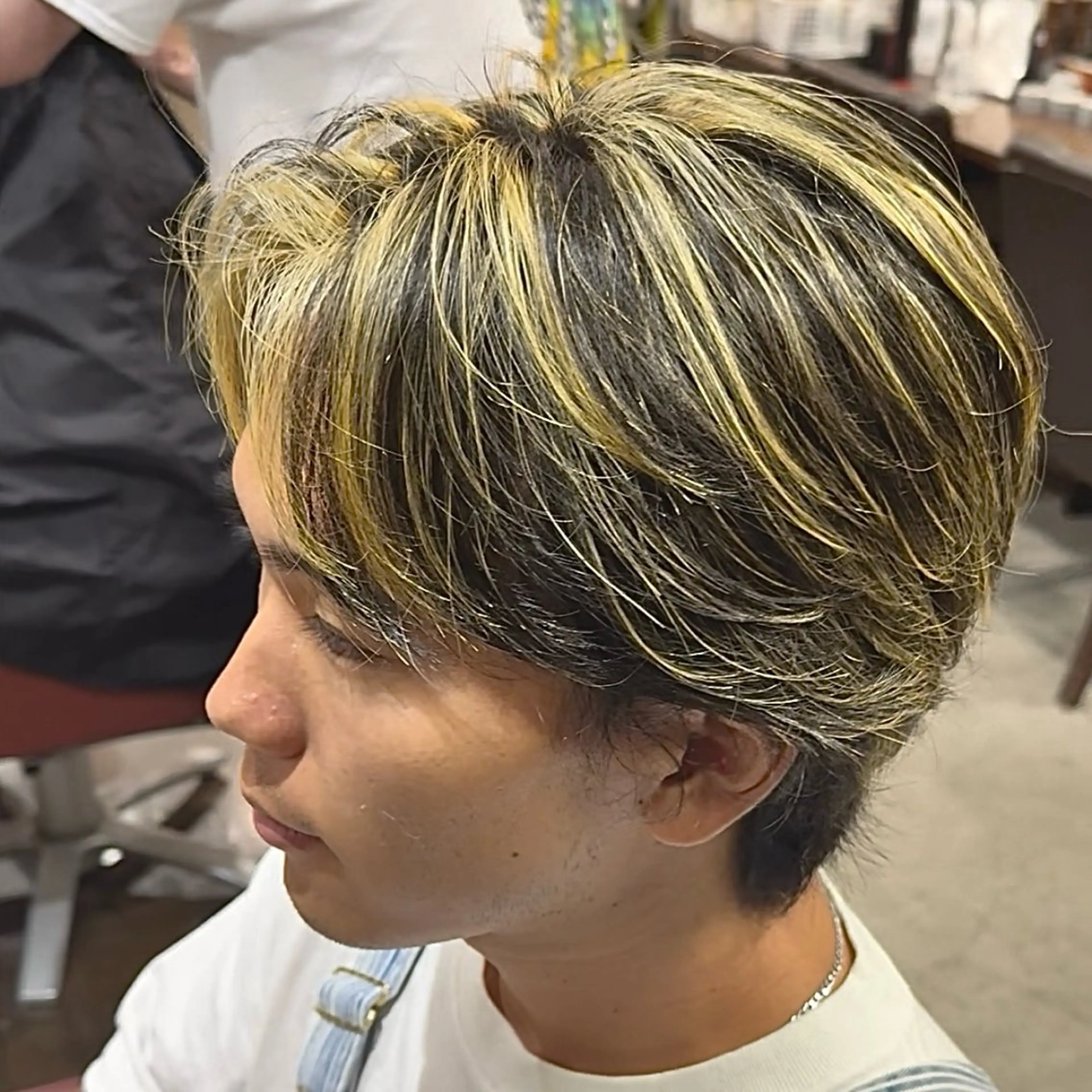 カラー メンズ メンズハイライト ハイライトカラー カット ヘアカラー パーマ スペインカール/ サーフカール/RYUのヘアスタイル