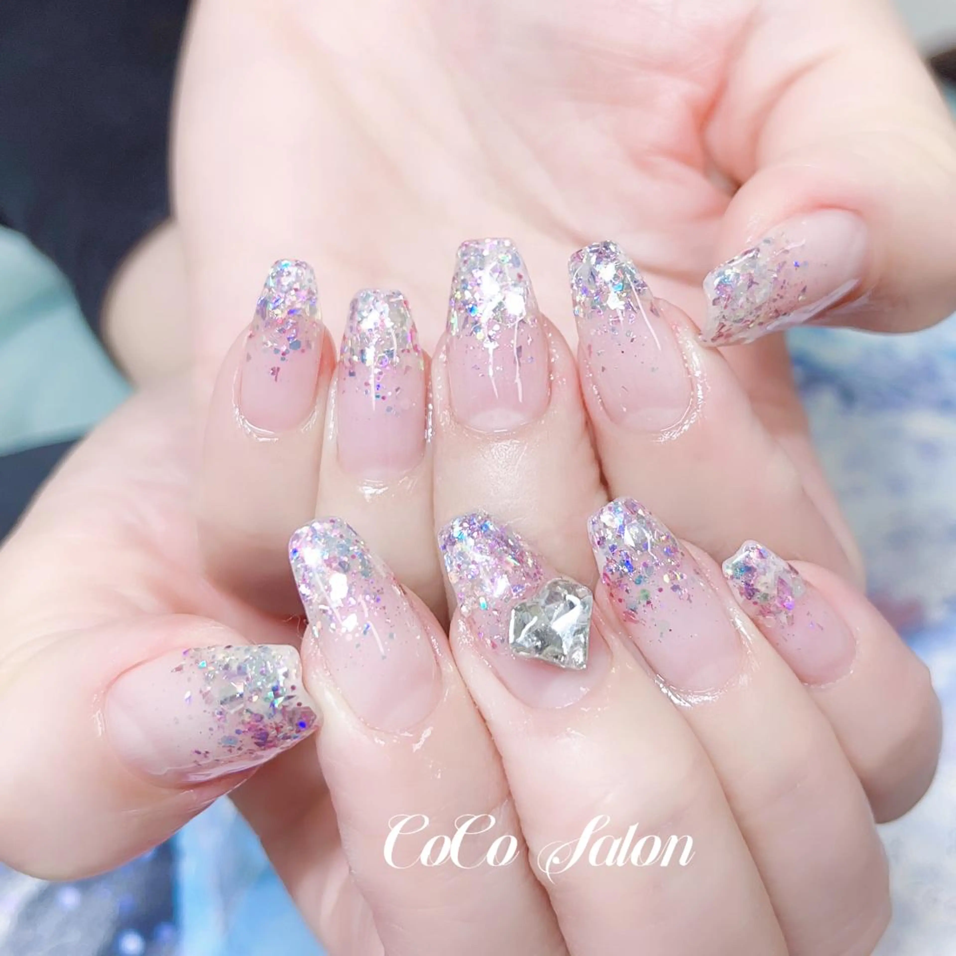 ネイル 長さ出し ジェルネイル グラデーション ハート ホログラムネイル ハンドネイル CoCoSalon ネイル/まつ毛予約のネイルデザイン