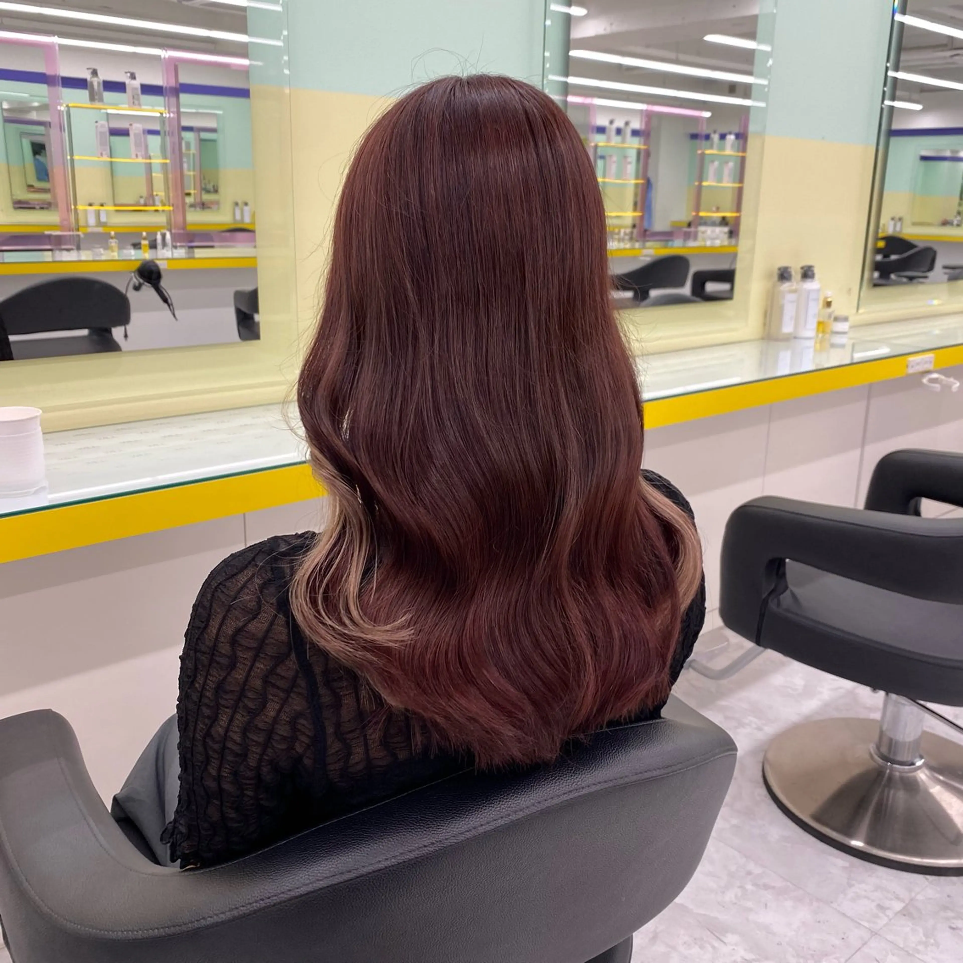 ミディアム カラー パーマ ヘアアレンジ メンズ キッズ ブラウンカラー イヤリングカラー ピンクカラー ピンクブラウン ヘアカラー 💖横浜ブリーチなし 💖MIHOのヘアスタイル