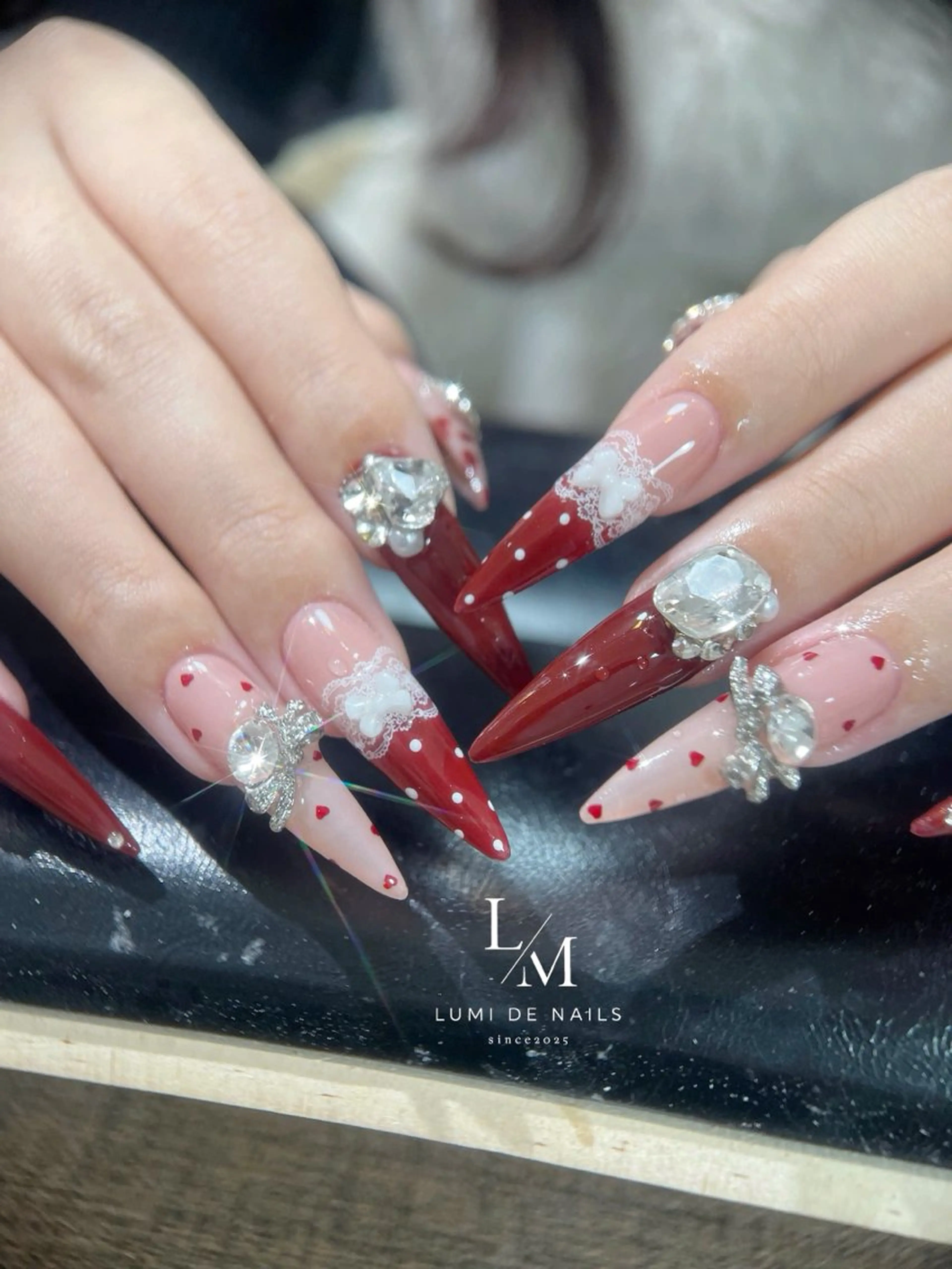 ネイル グラデーション ラメ(グリッター) マグネットネイル ミラーネイル ニュアンスネイル ハンドネイル Lumi de nailsのネイルデザイン