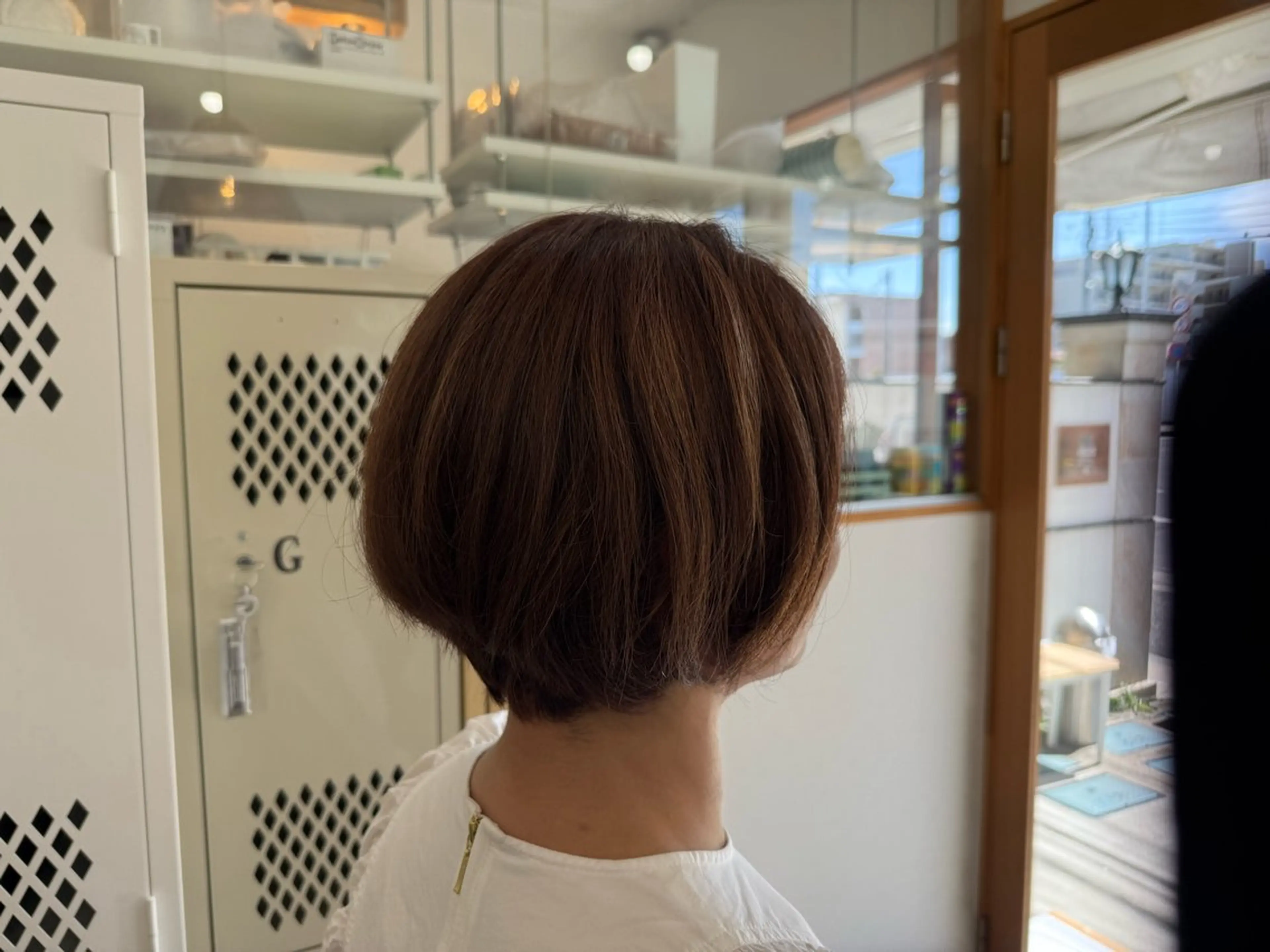 ショート カラー 石井 美鈴のヘアスタイル