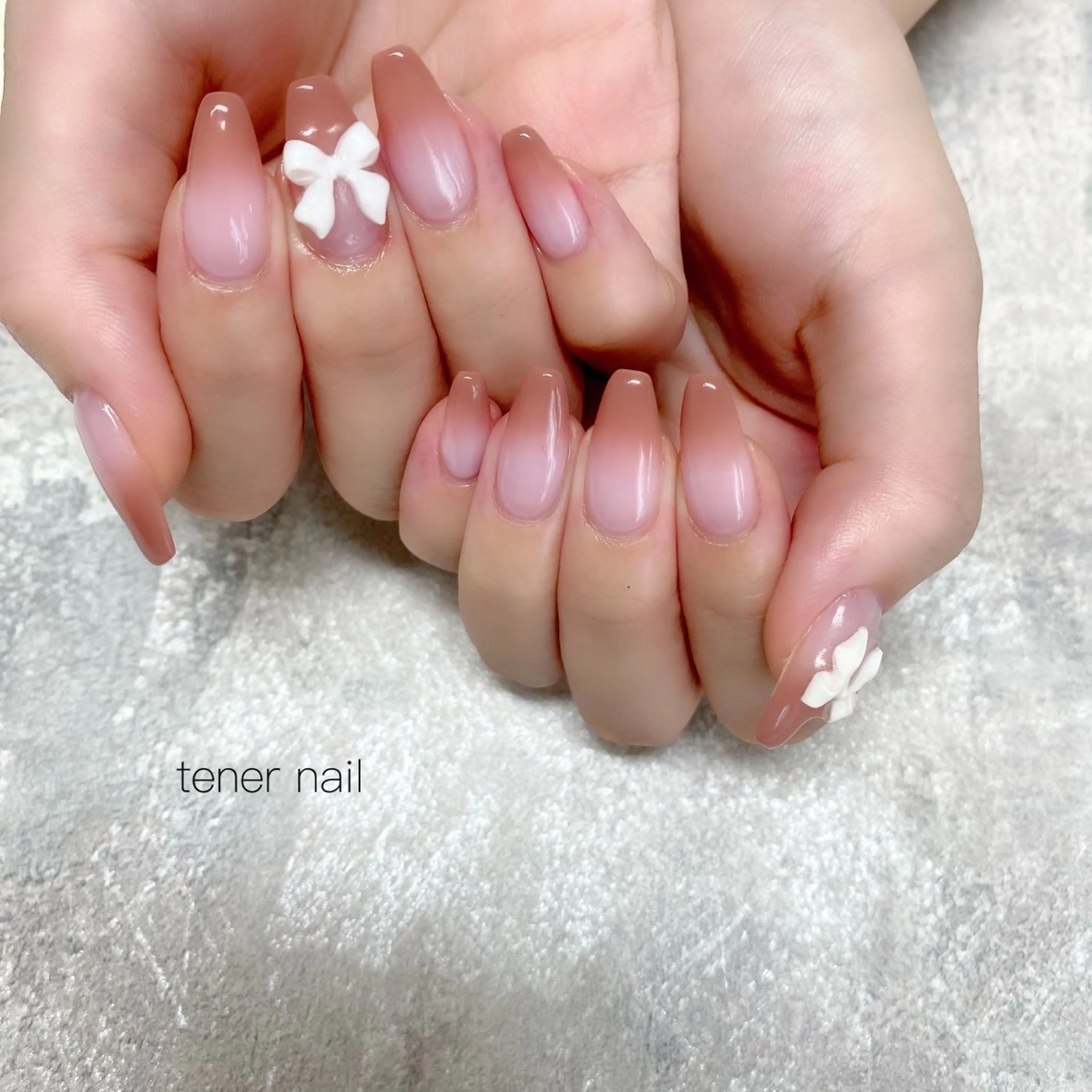 ネイル グラデーション リボン ハンドネイル テネルネイル tener nailのネイルデザイン