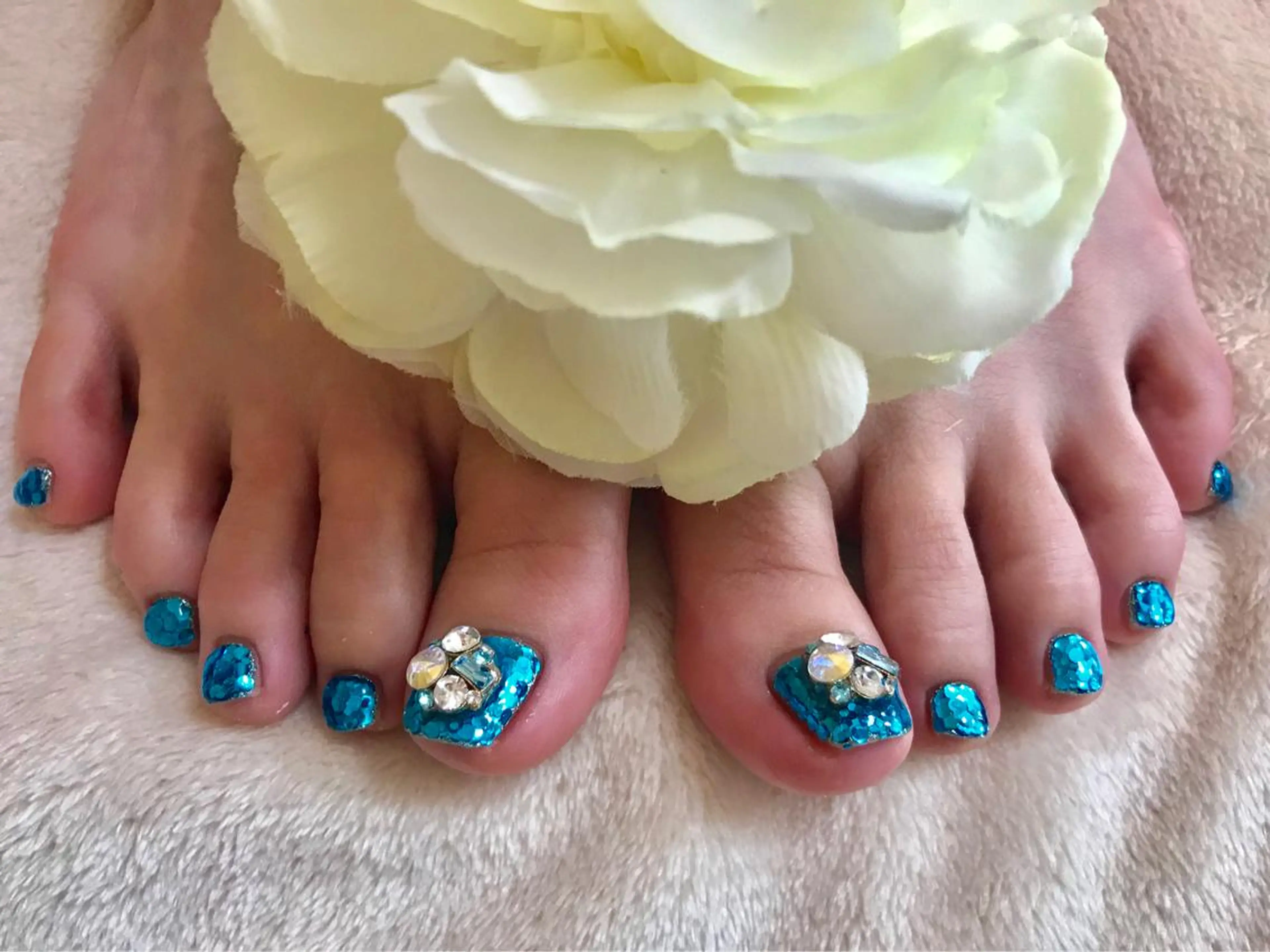 ネイル ♡ビジュール♡ NAIL &まつ毛のマツエク・マツパデザイン