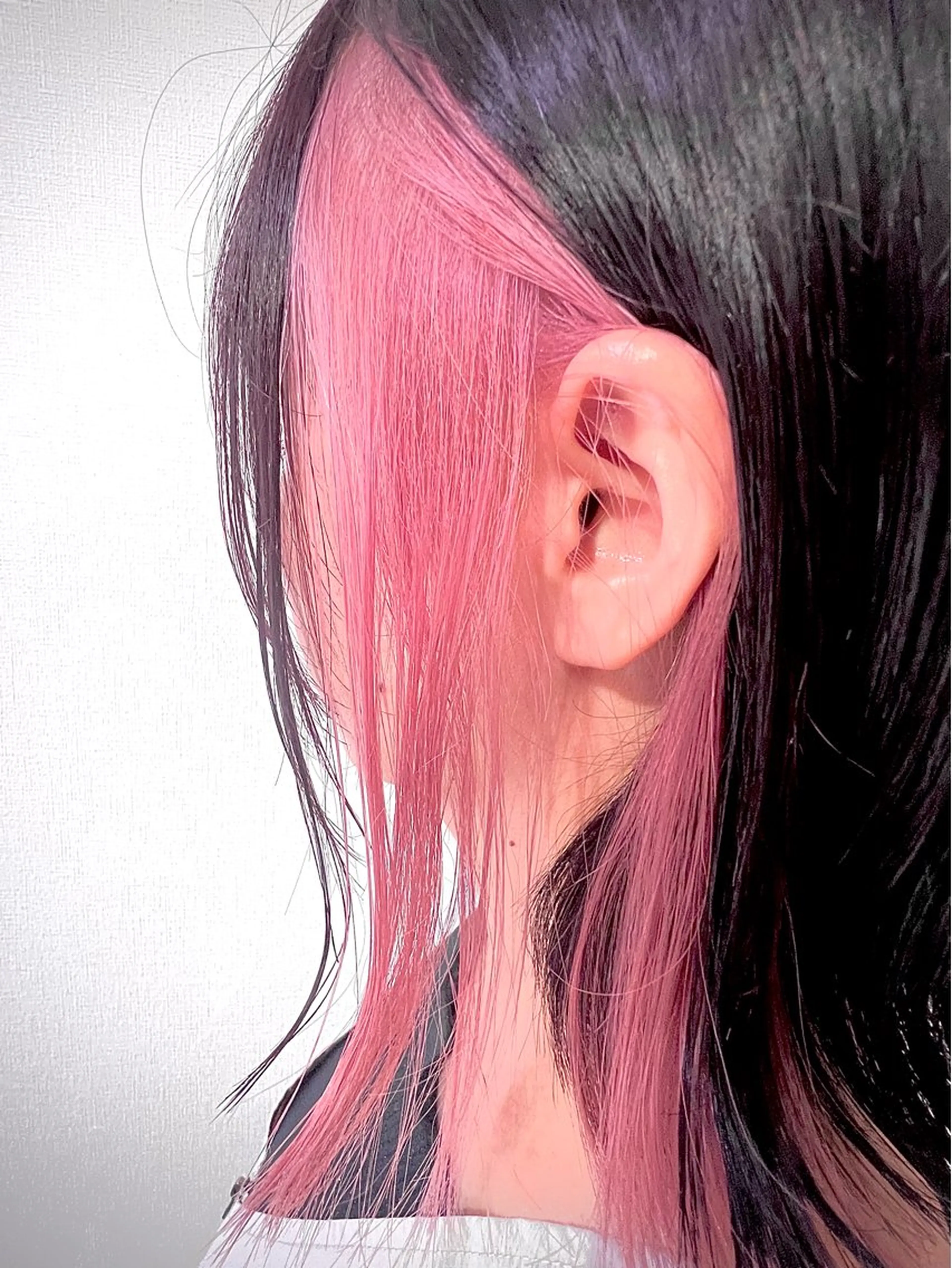 ミディアム 切っぱなし💇‍♀️ イヤリング🎨龍之介のヘアスタイル