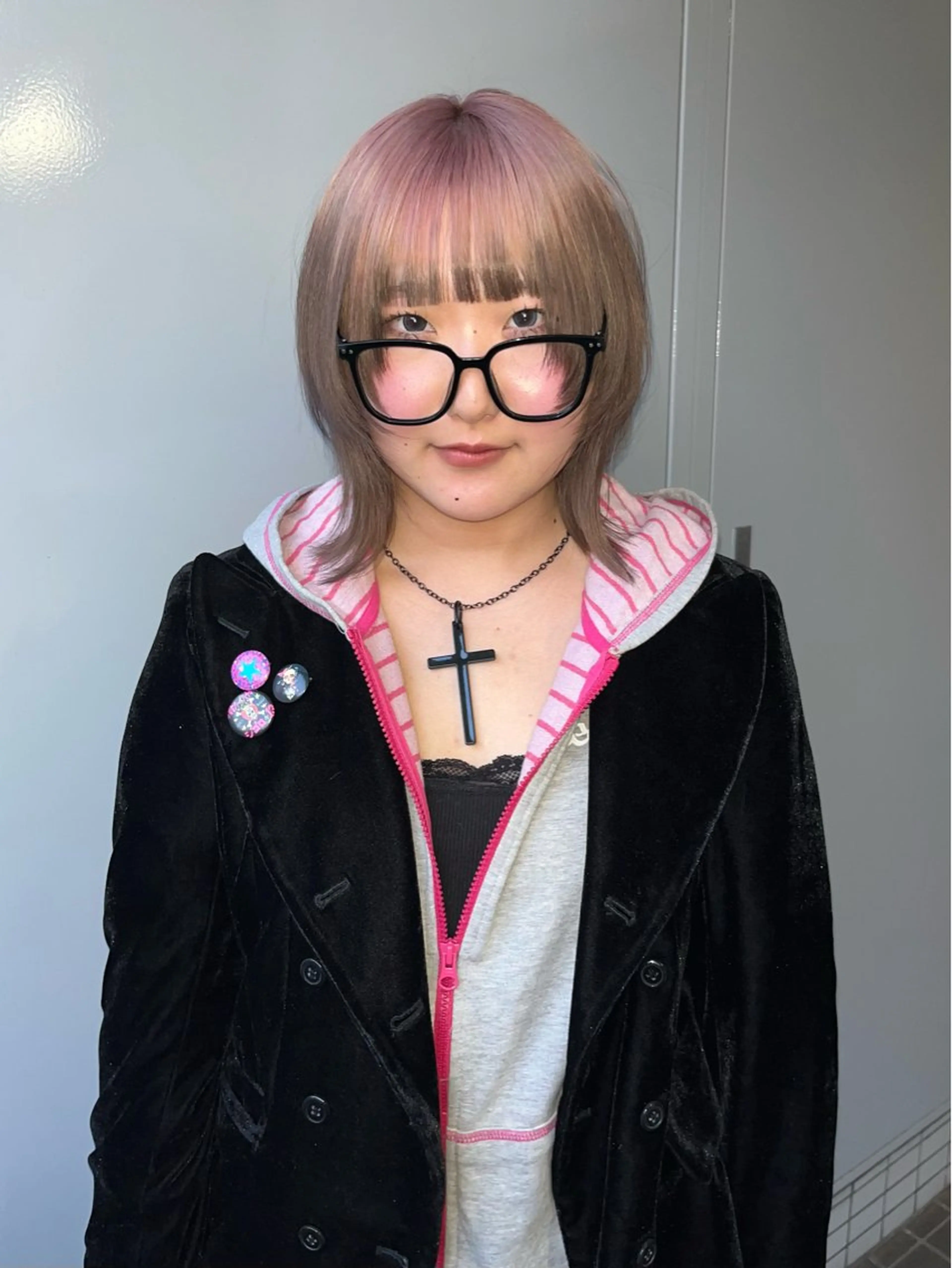 ミディアム ☀️コミヤマミユ☀️ /パーマ/ハイトーンのヘアスタイル