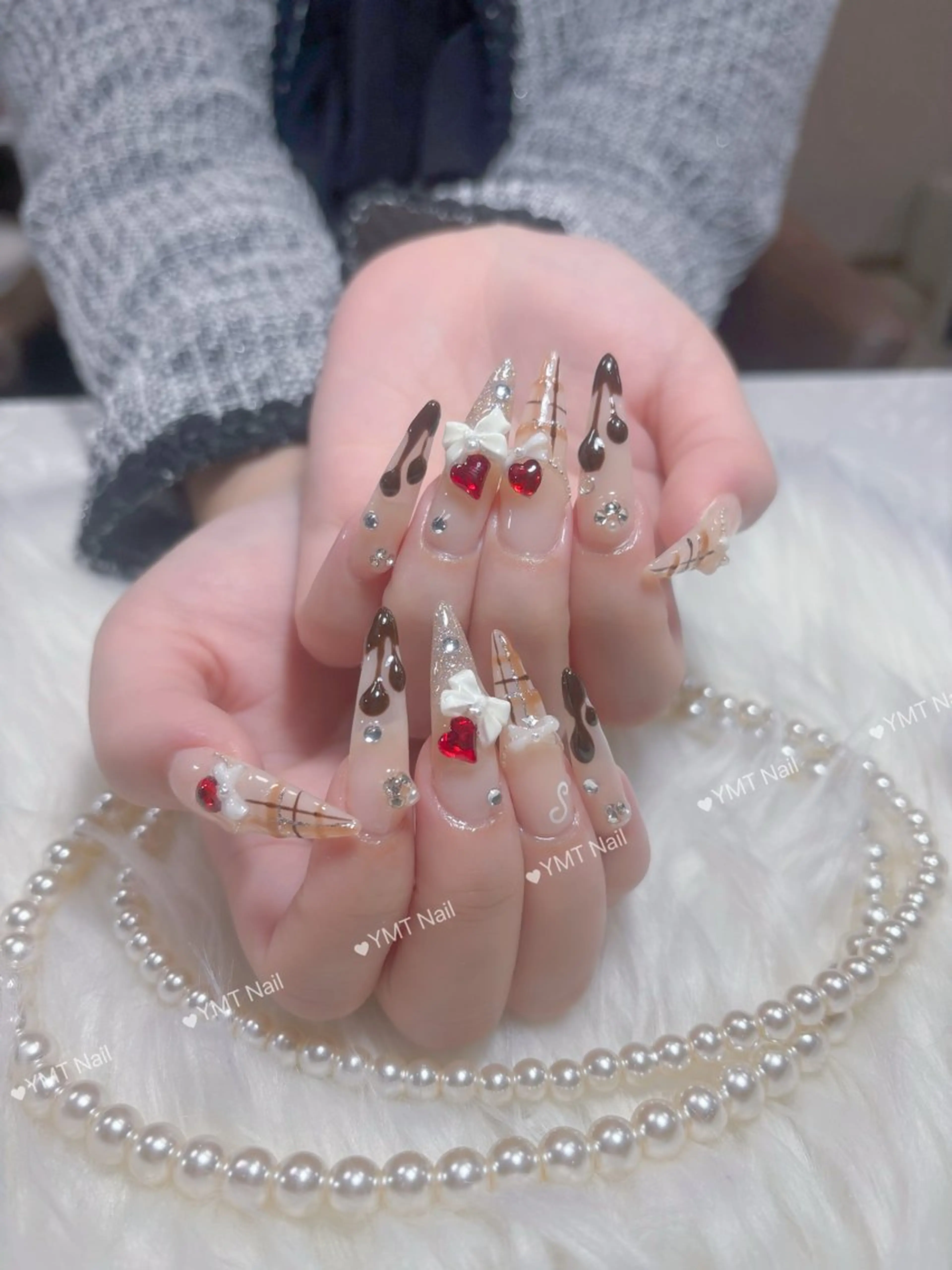 ネイル 長さ出し フットネイル ジェルネイル 韓国ネイル マグネットネイル ハンドネイル YMT NailStudioのネイルデザイン