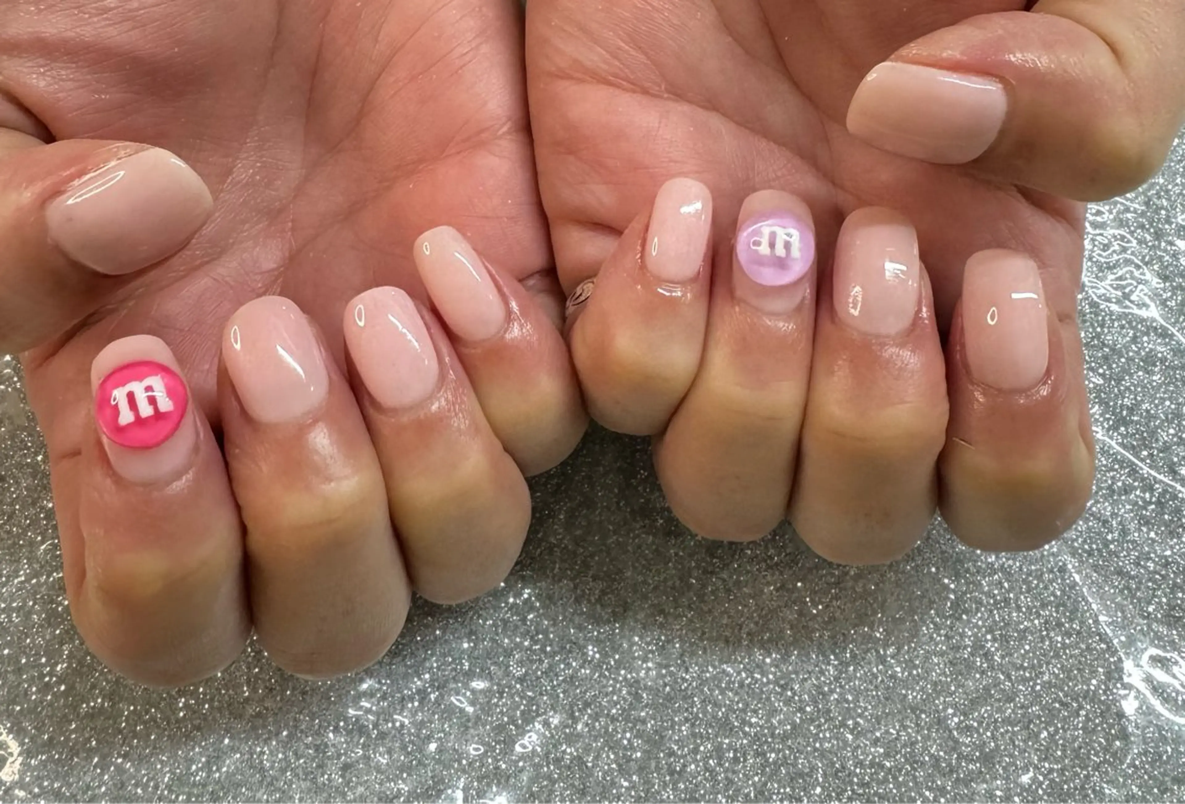 ネイル ハンドネイル VIERU 🌈🎀💖のネイルデザイン