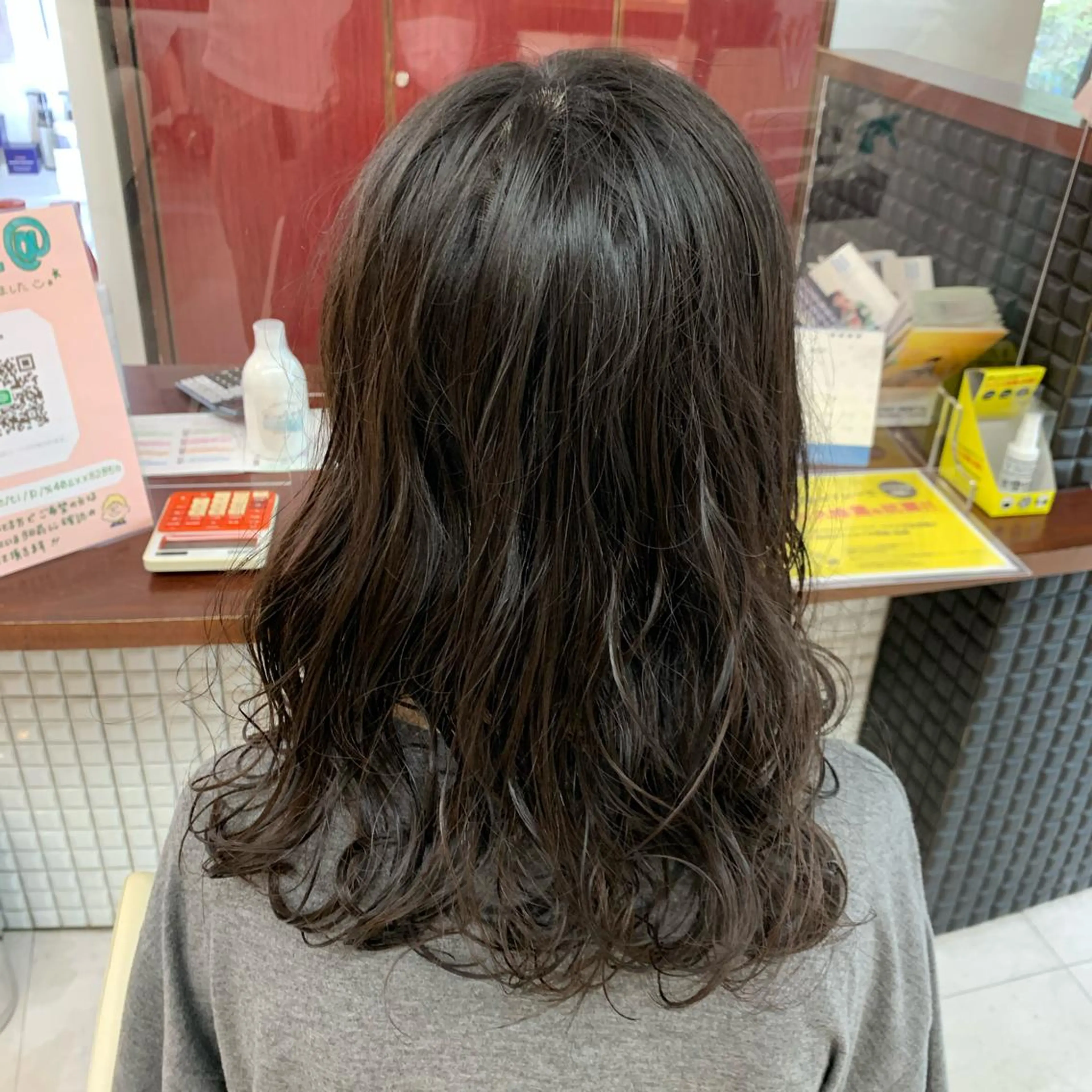 セミロング 仁和山 健汰のヘアスタイル