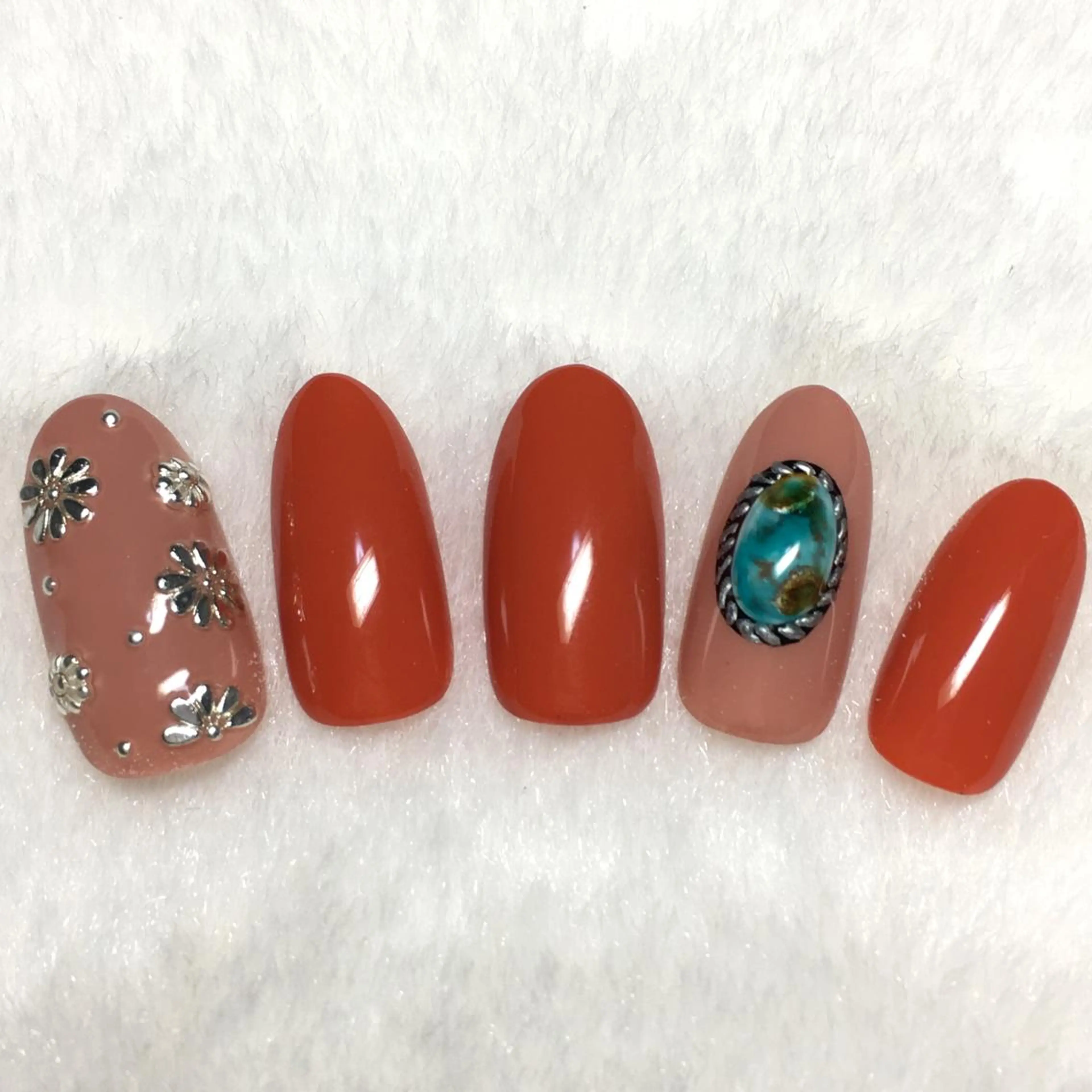 ネイル アートネイル ストーンネイル kipinail 川﨑えりかのネイルデザイン