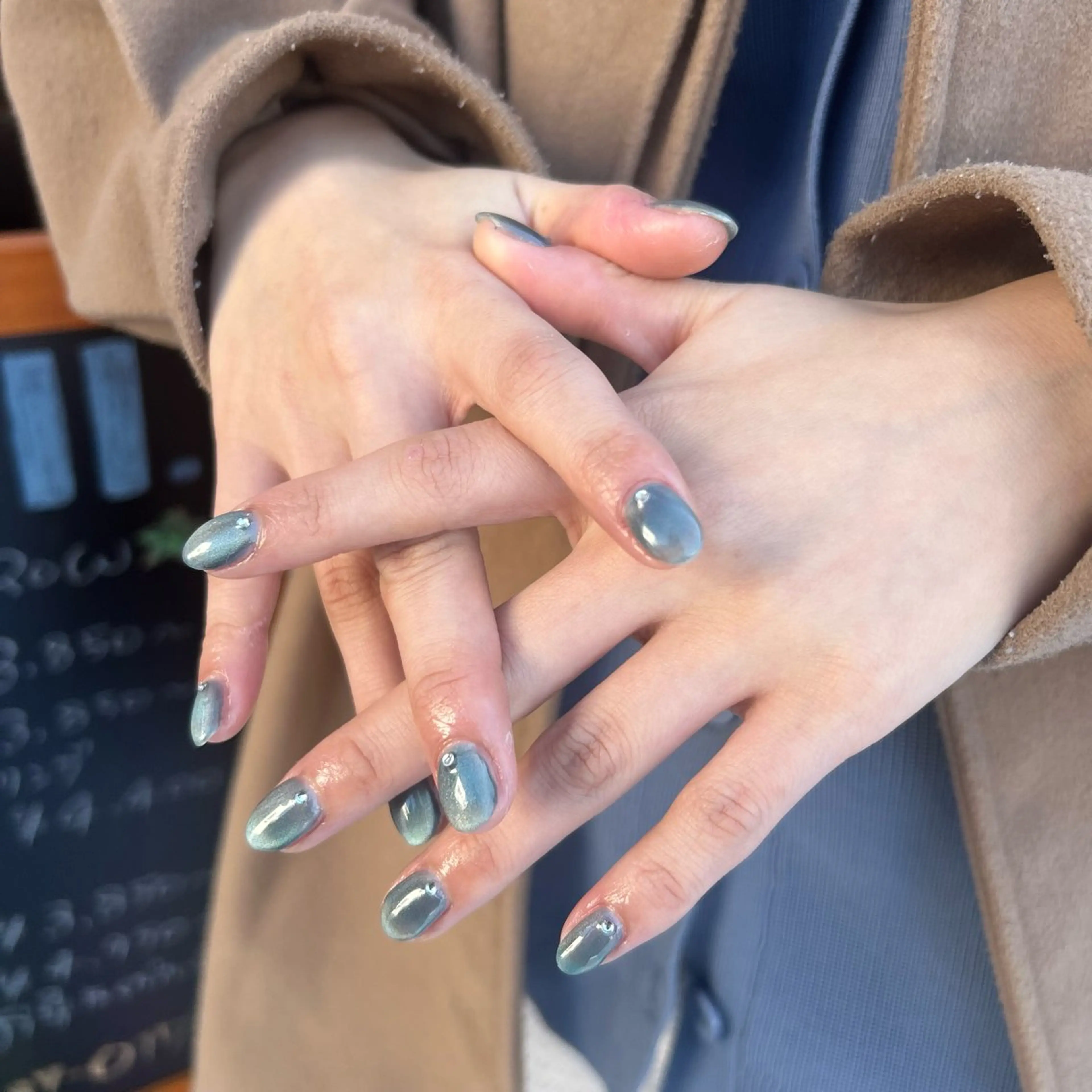 ネイル 氷ネイル・うるうるネイル マグネットネイル Megu 【 cutill 】のネイルデザイン