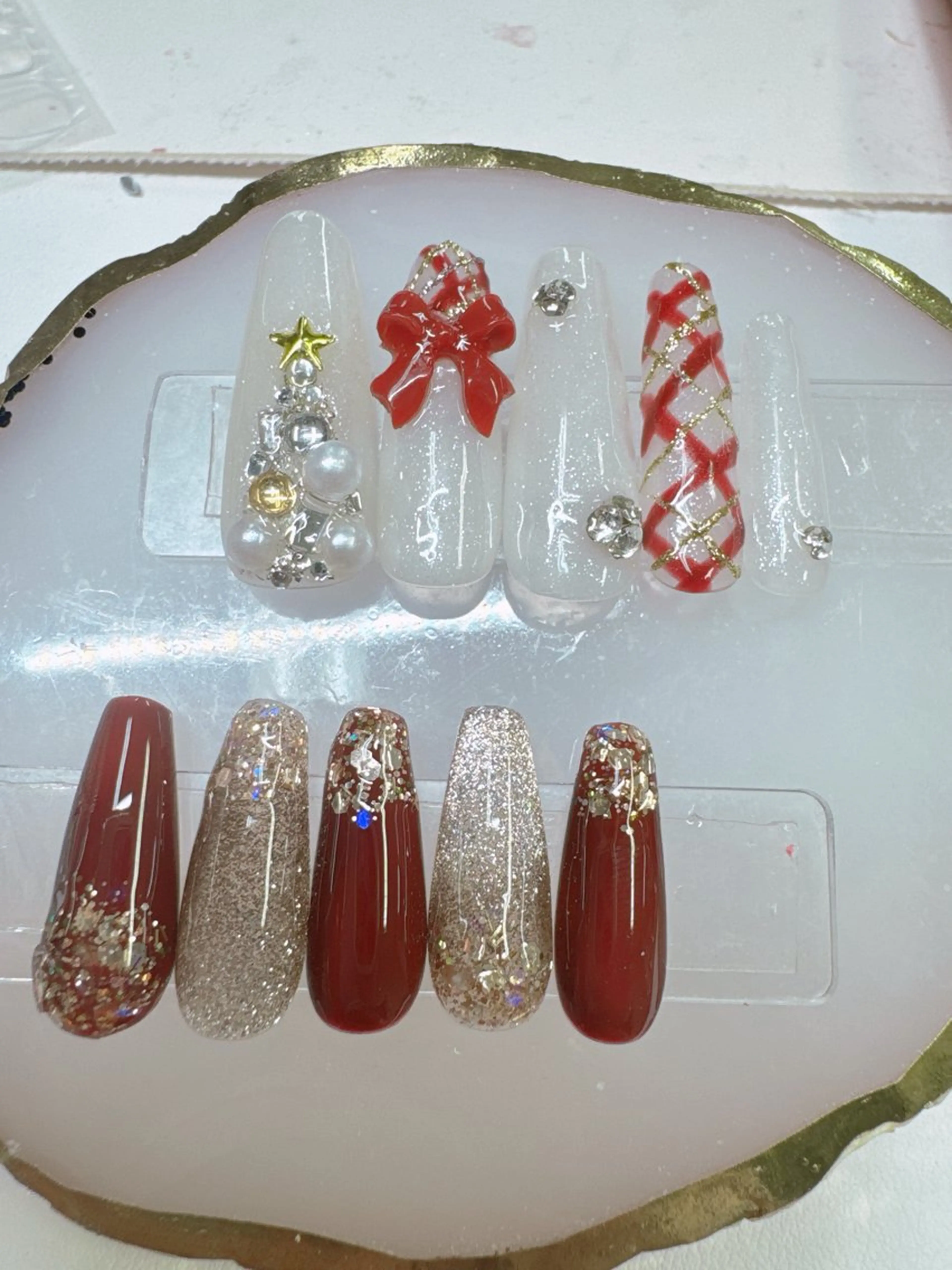 ネイル フレンチネイル ジェルネイル ガラスフレンチ キラキラネイル ロングネイル ハンドネイル Queeens nailのネイルデザイン