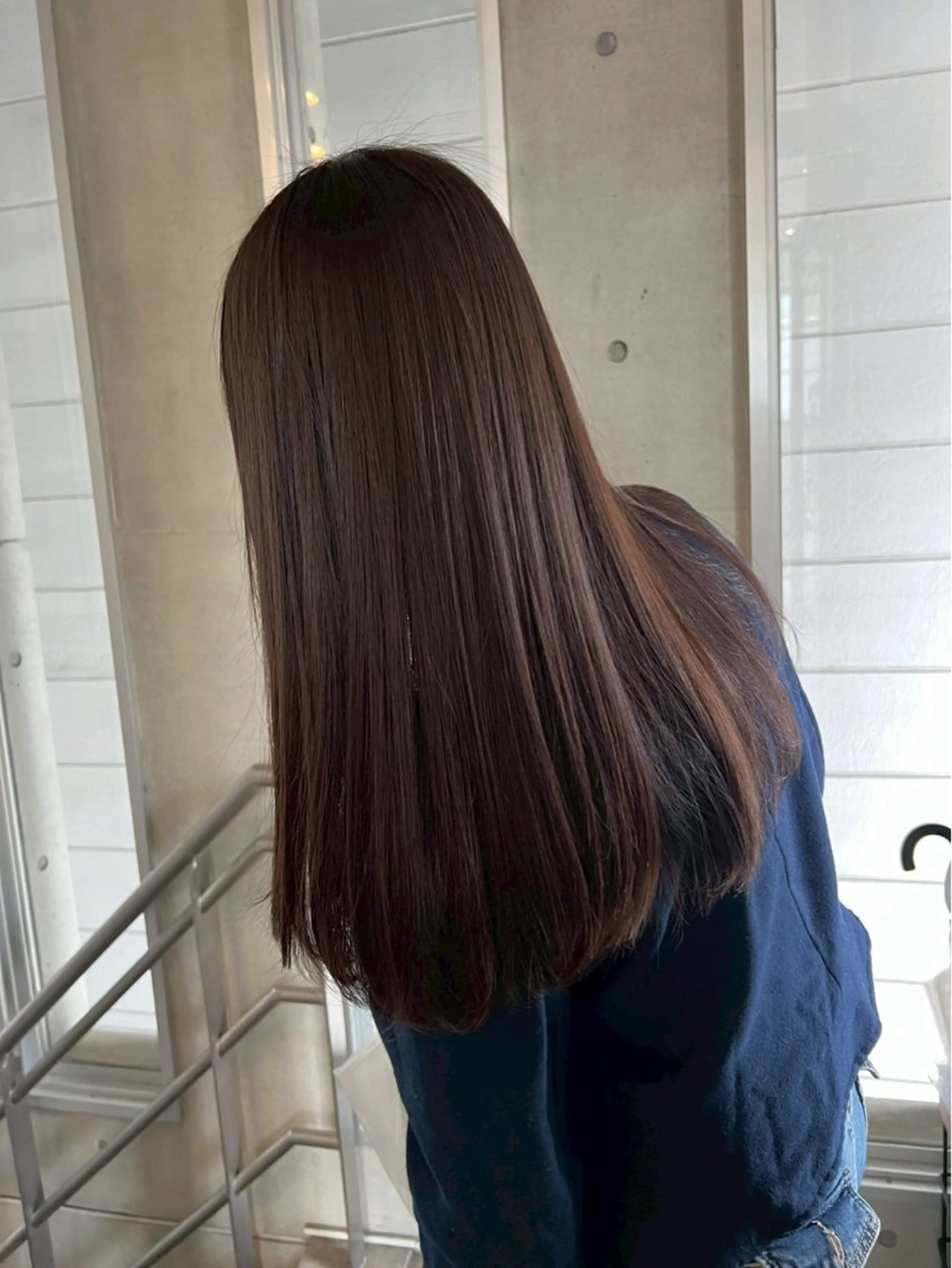 パーマ 酸性ストレート ストレートパーマ 伊藤 優衣/アイブロ ウ／透明感カラーのヘアスタイル