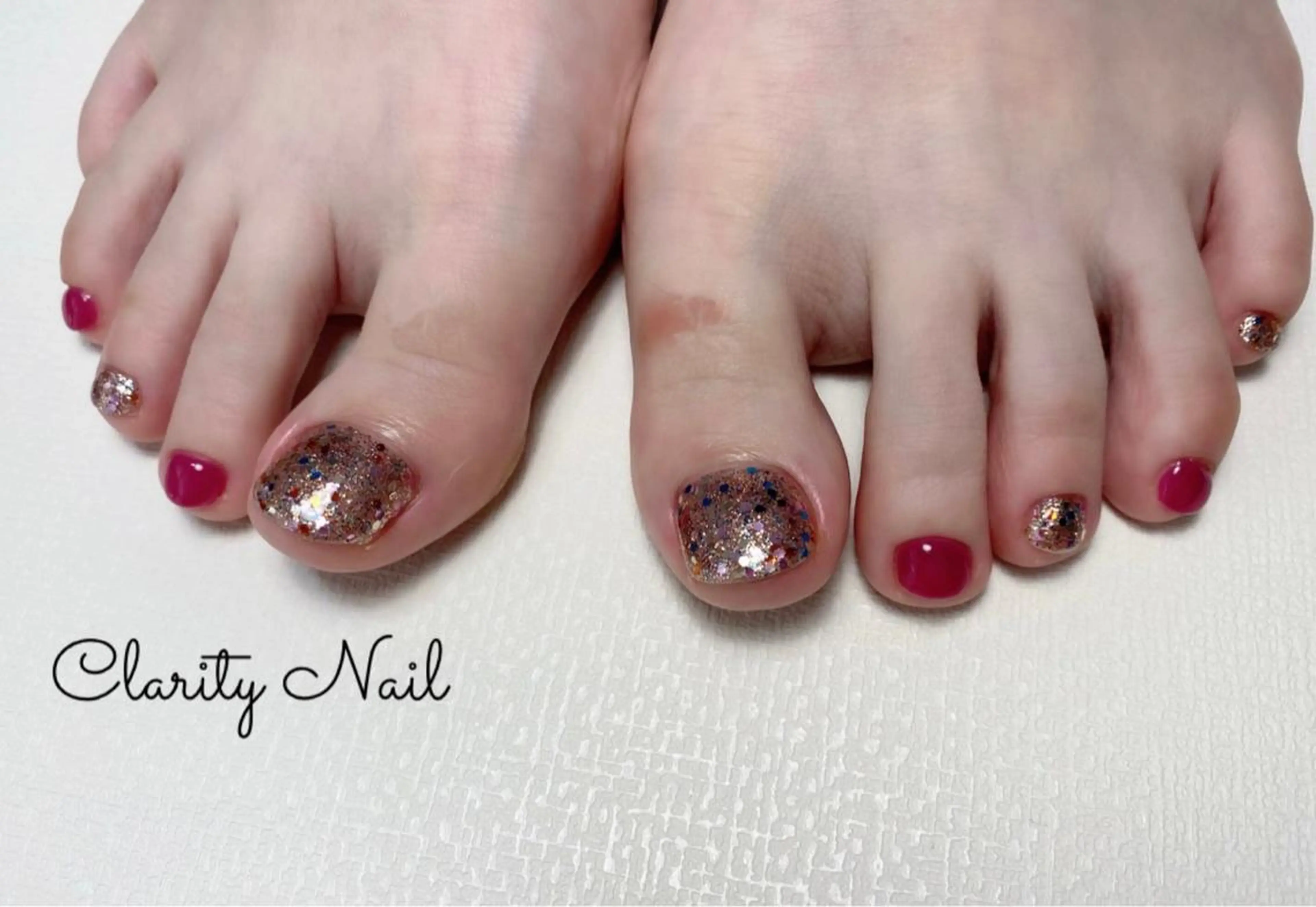 ネイル フットネイル ワンカラーネイル フットネイル Clarity Nailのネイルデザイン