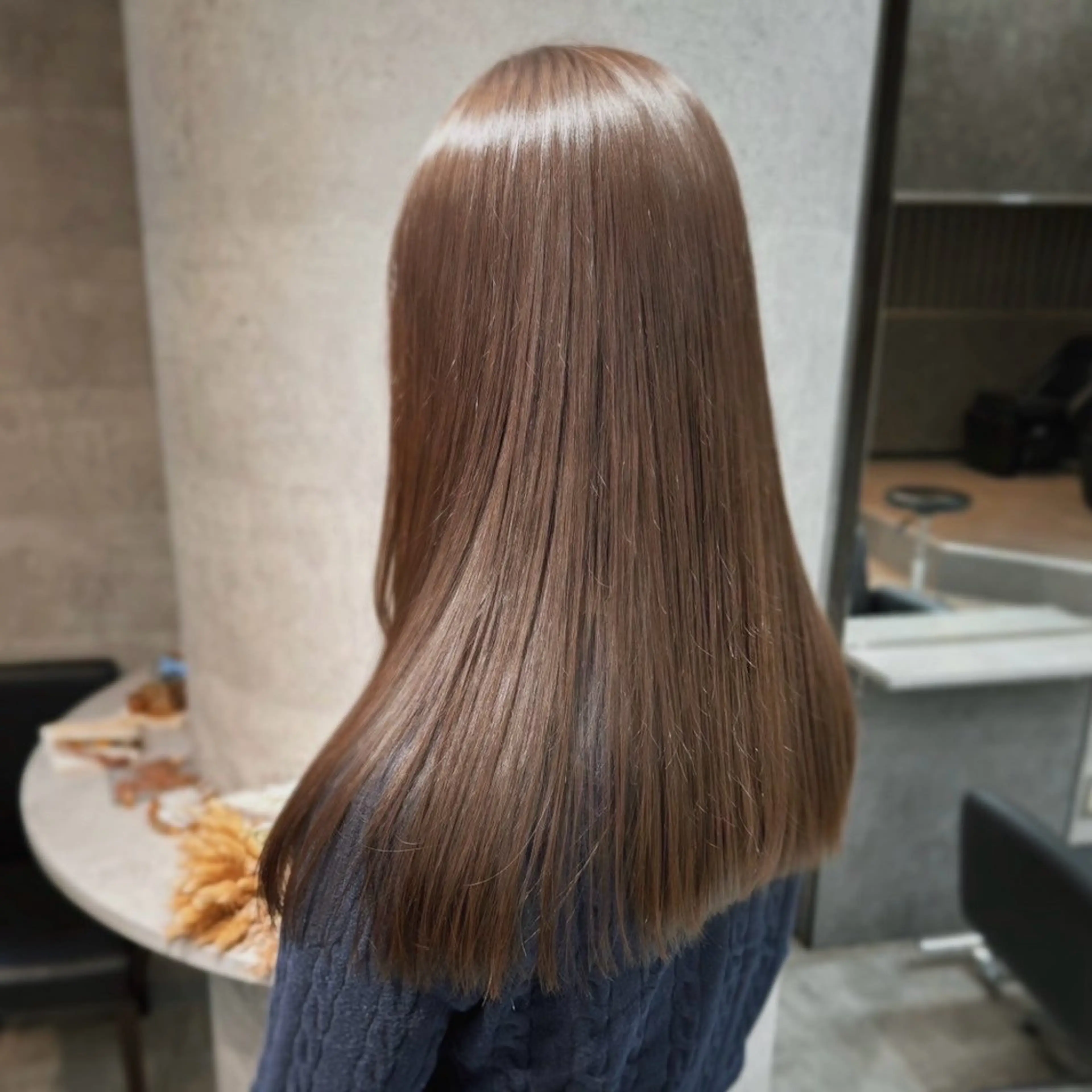 ロング くびれヘア 顔周りカット 髪質改善 韓国風ヘア レイヤーカット カット トリートメント lana hair 新宿/髪質改善/韓国のヘアスタイル