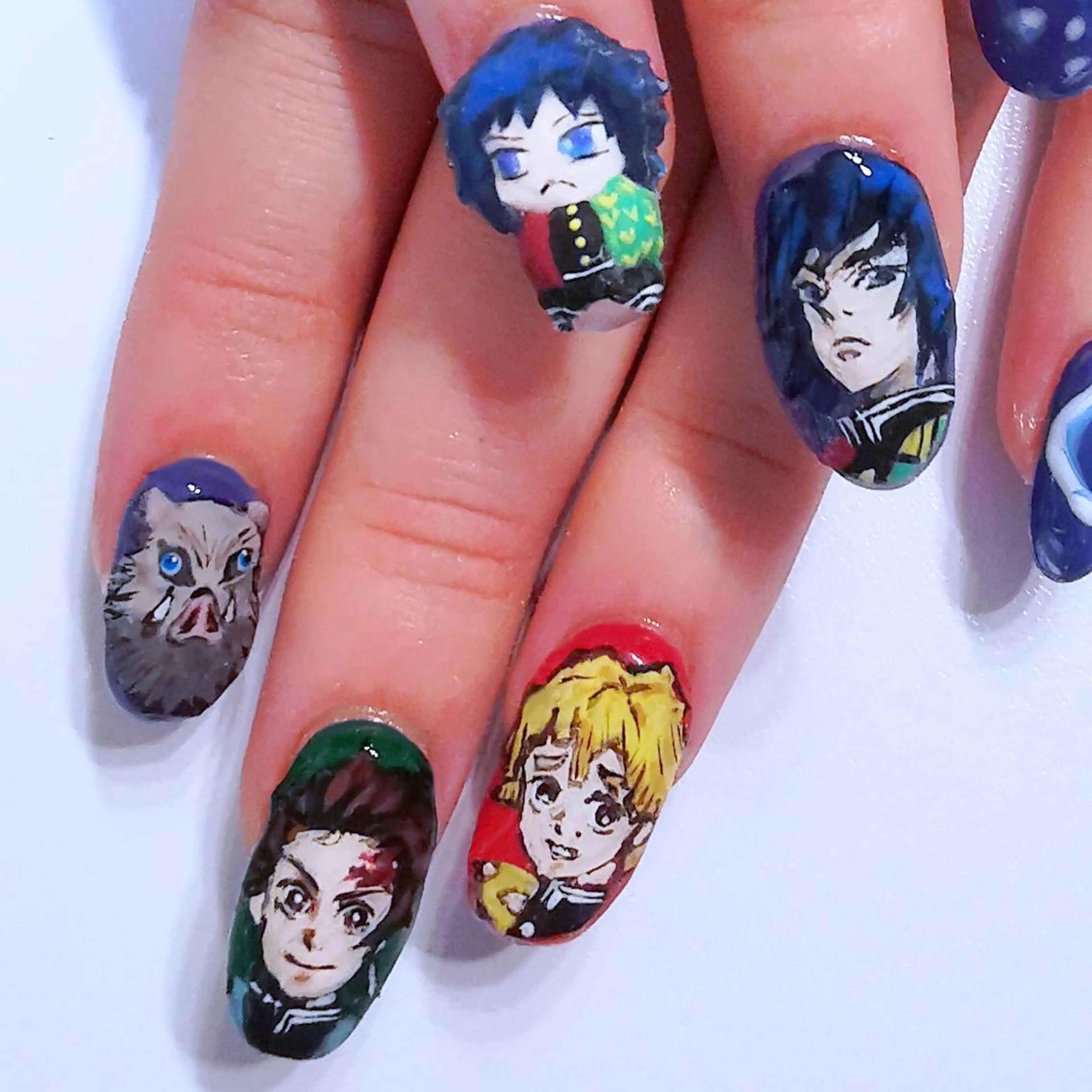 ネイル ジェルネイル ル ンのネイルデザイン