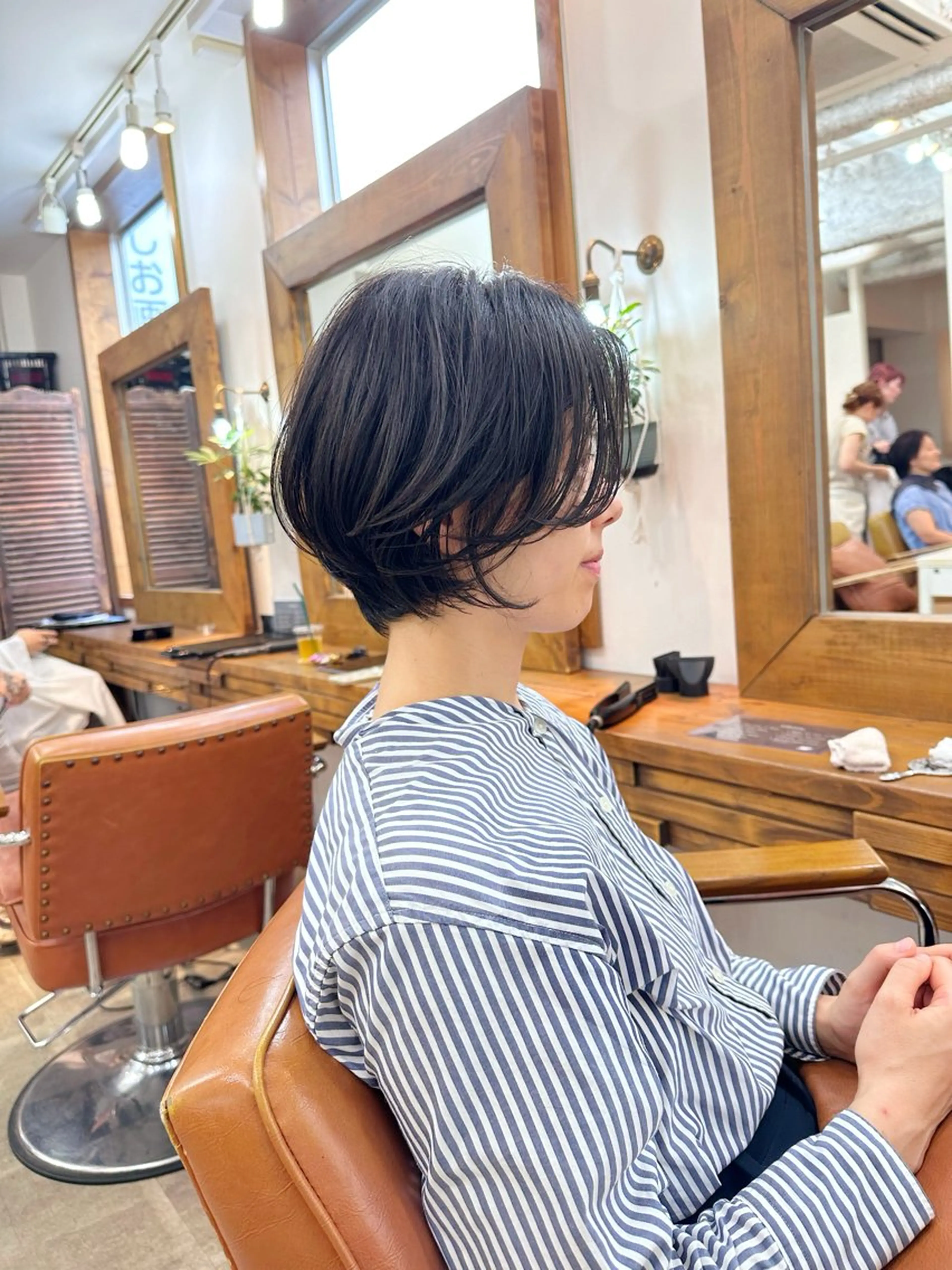 ショート カラー ショートボブ ハンサムショート ボブ くせ毛 ショートヘア カット newline銀座所属・👑銀座ショート/ 絶壁補正/金子涼👑のヘアスタイル