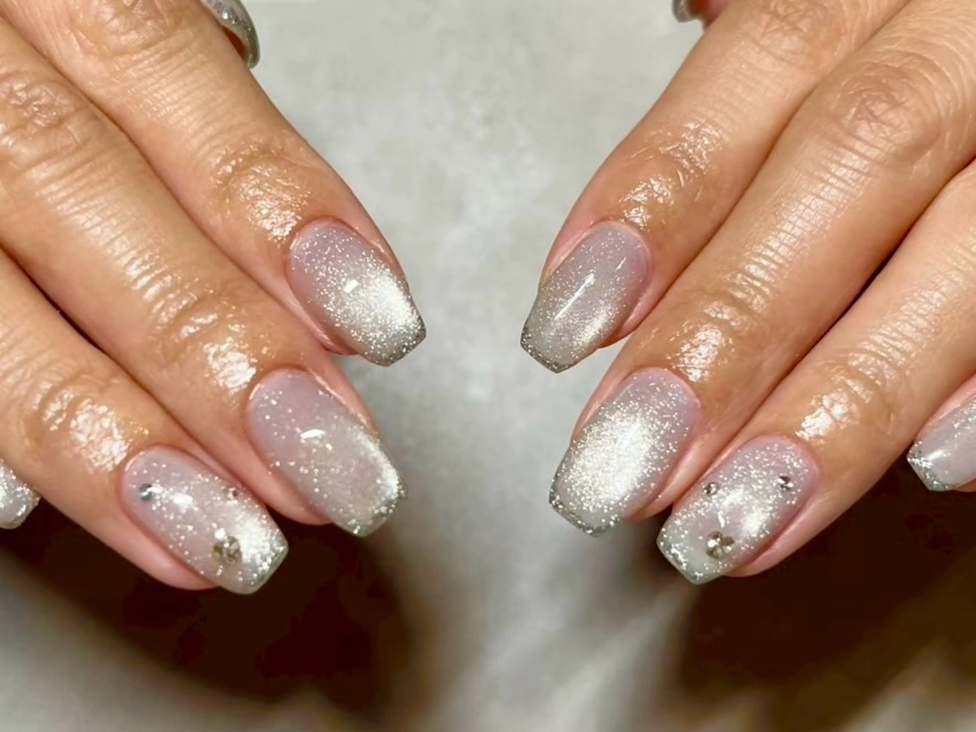 ネイル ブルー キラキラネイル マグネットネイル 🫧ちゅるん/韓国 Ayano𓈒🎀のネイルデザイン