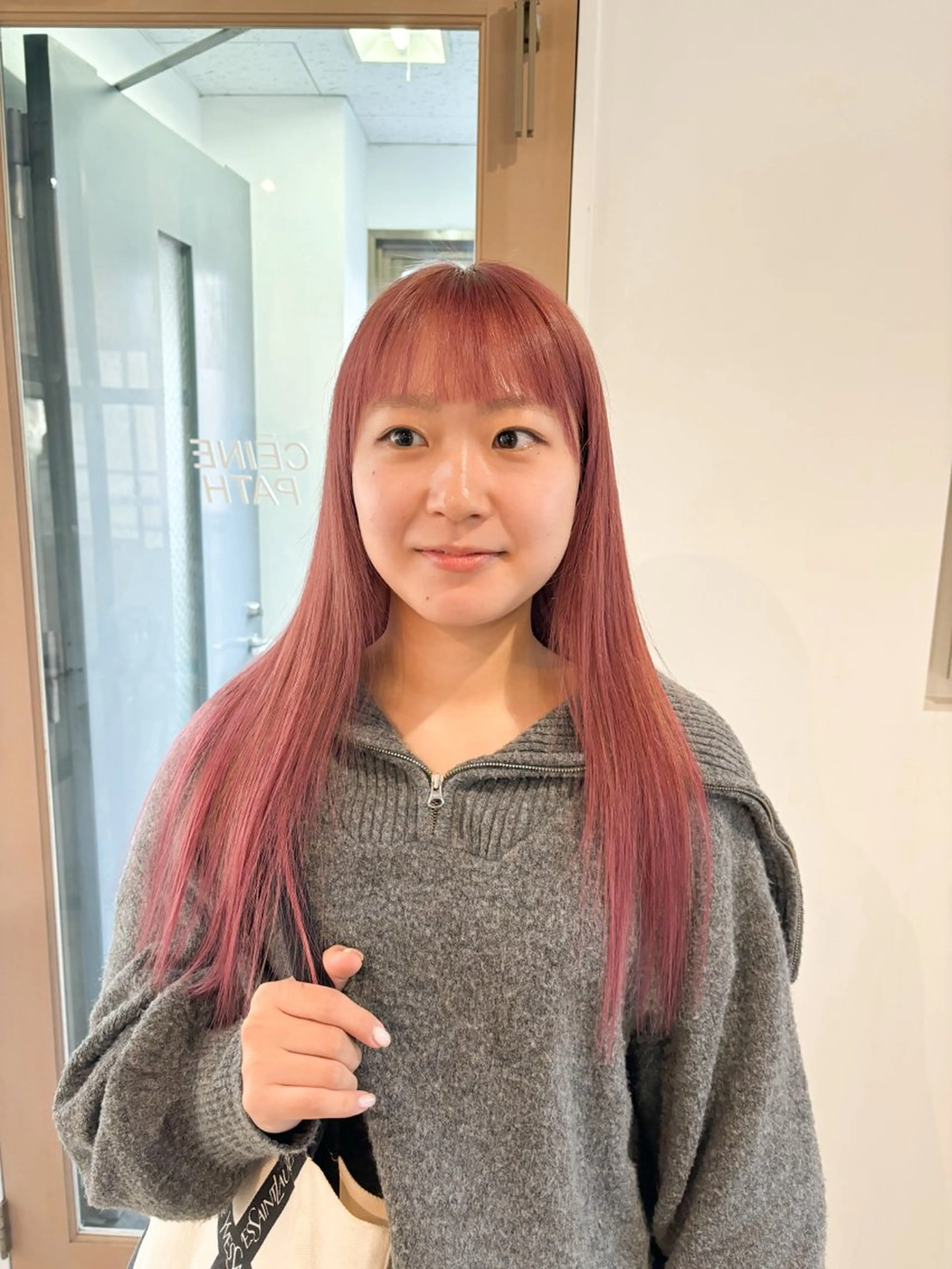 ロング カラー ベージュカラー 透明感カラー ピンクカラー ピンクベージュ カット ヘアカラー Takuma Suzuki中目黒のヘアスタイル