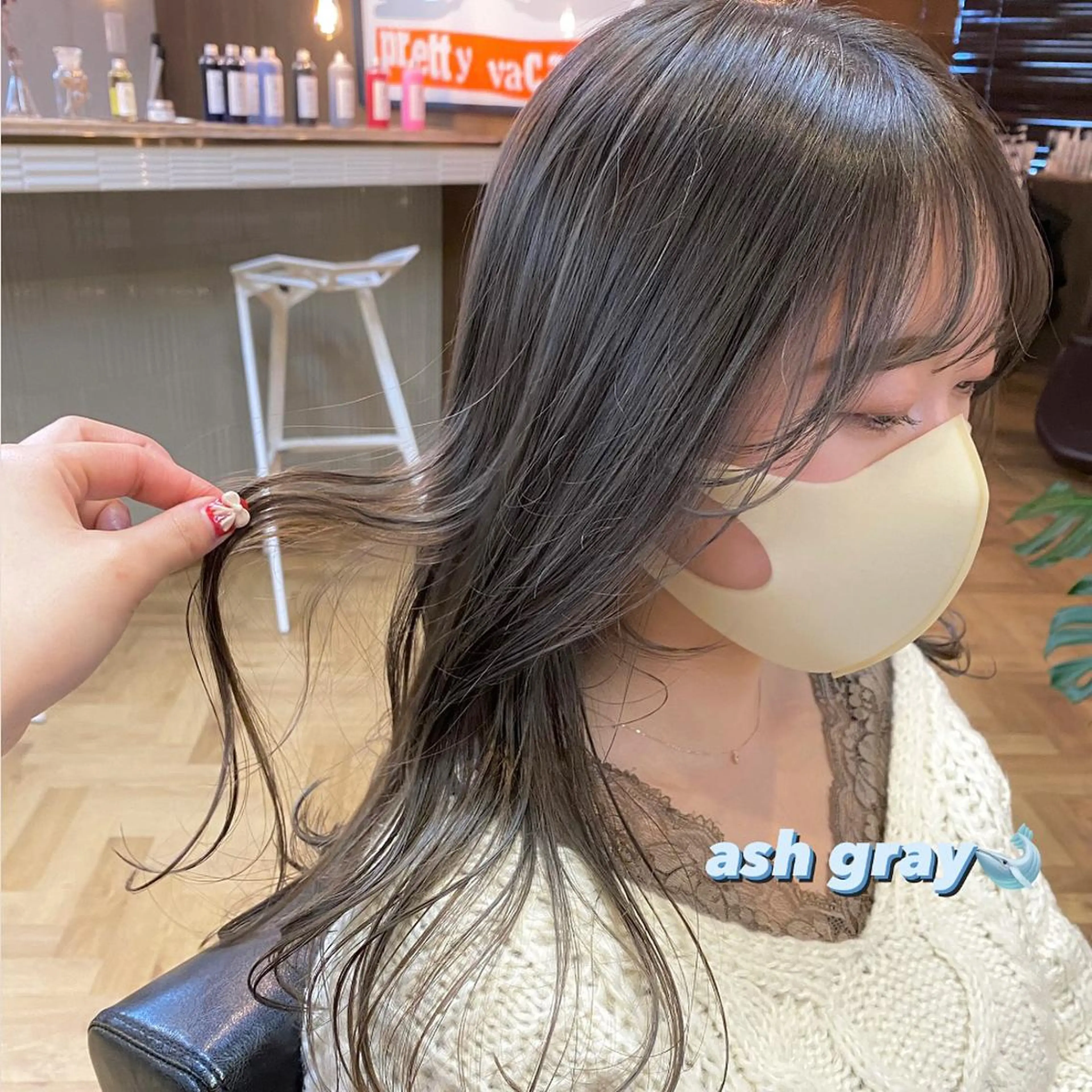 ロング 前川 朋香のヘアスタイル