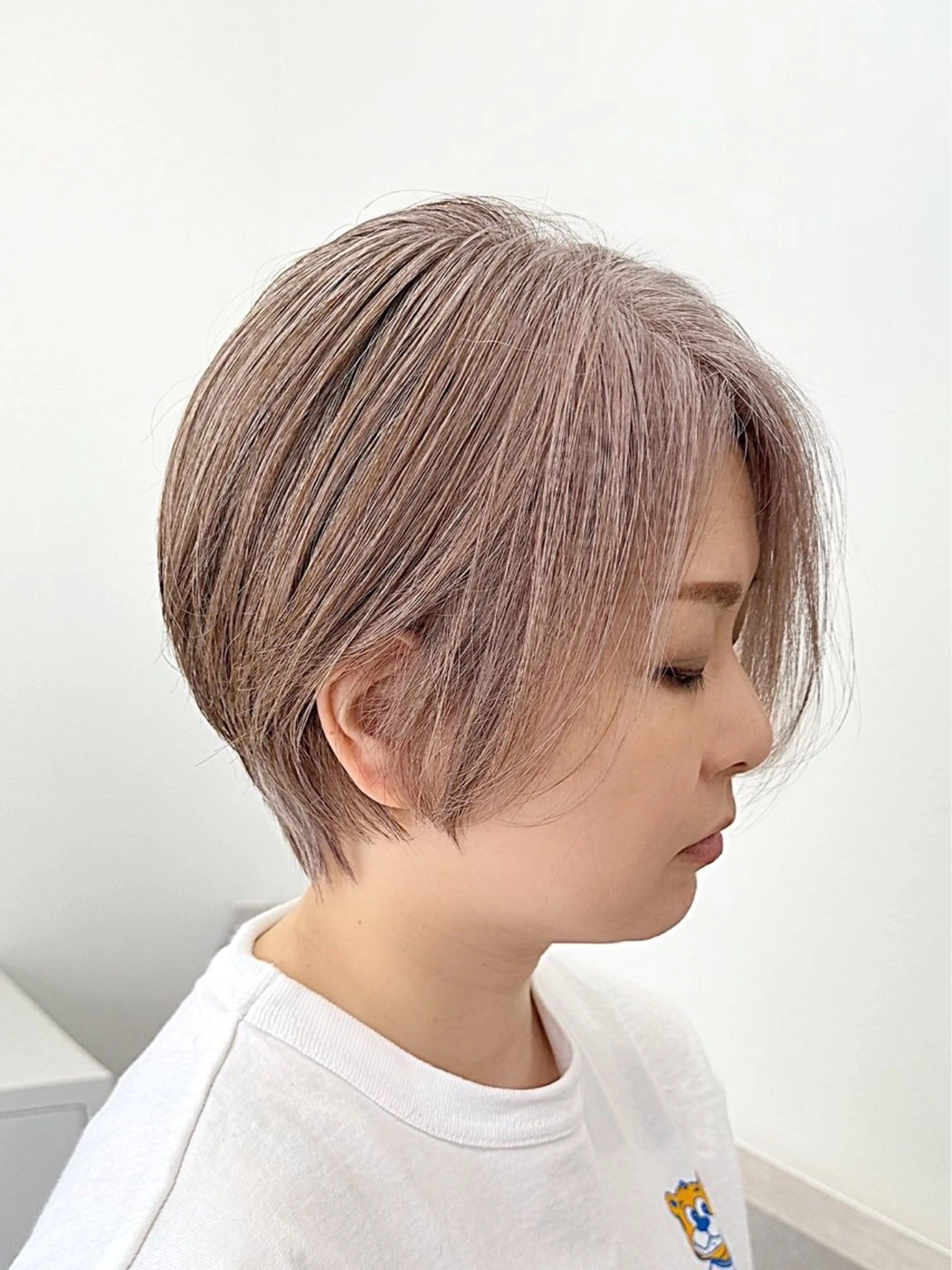 ショート カラー ベージュカラー ブリーチ ハイトーンカラー suiw /AYAのヘアスタイル