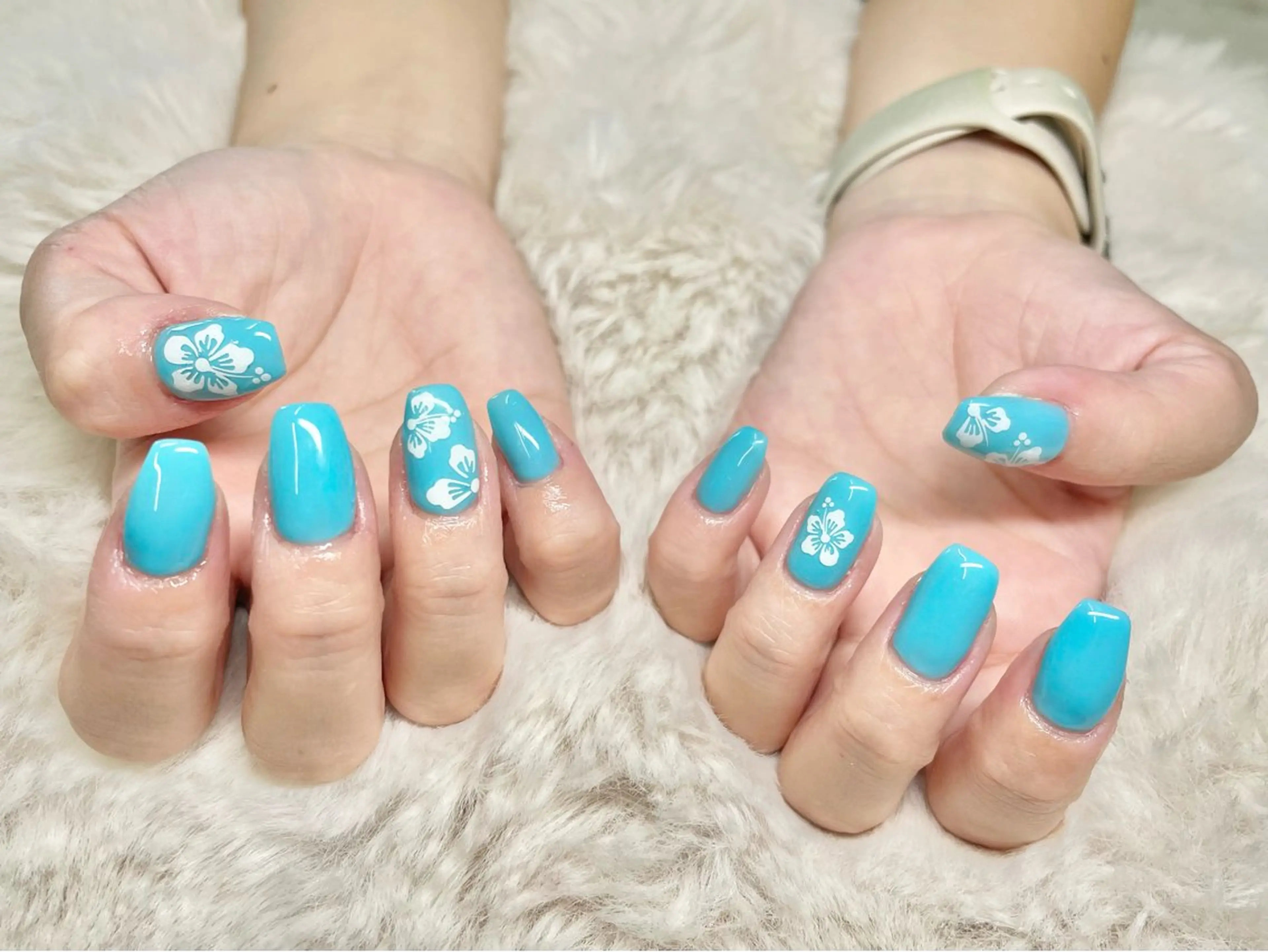 ネイル FILL nail SHIORIのネイルデザイン