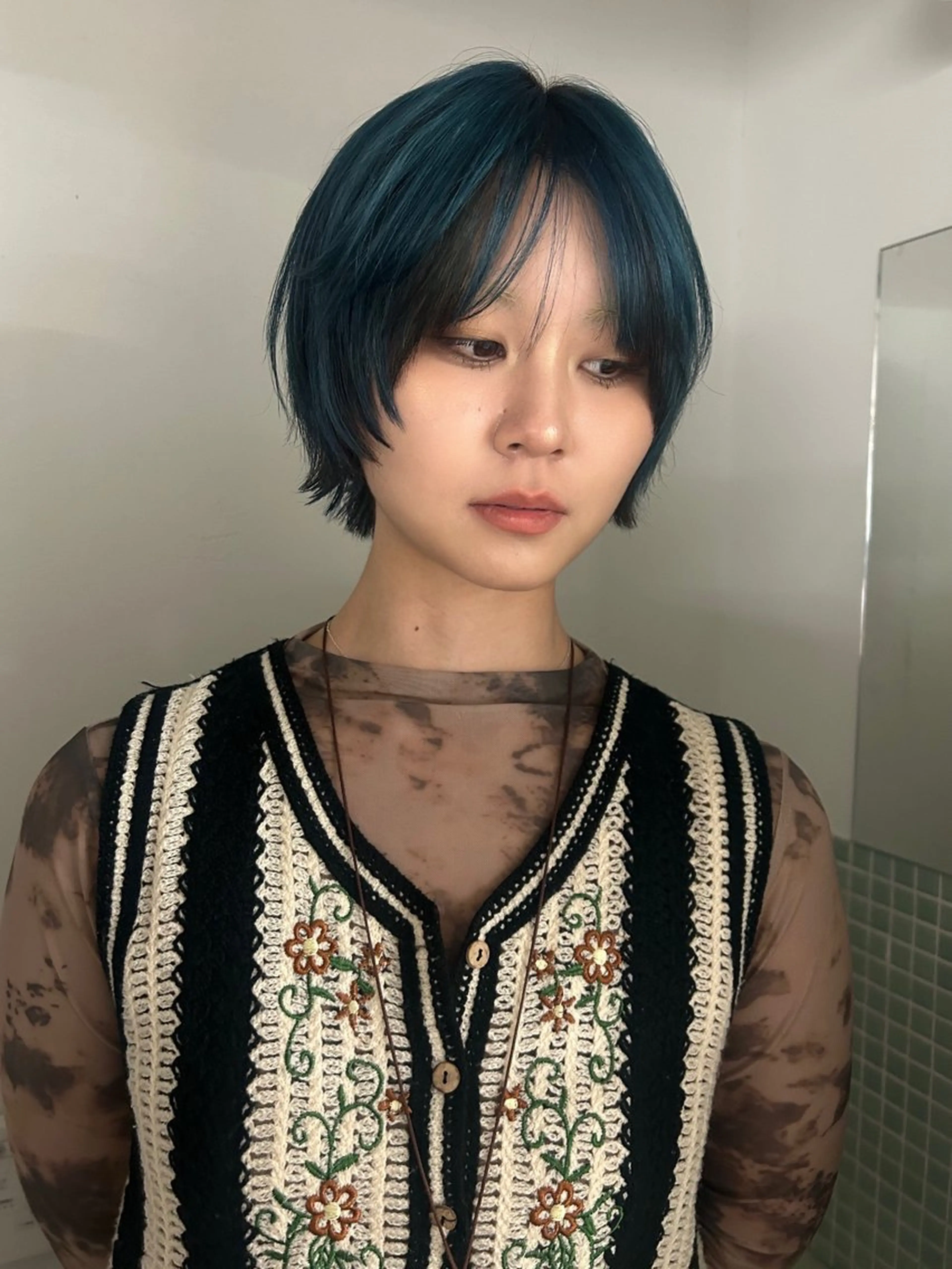 ショート カラー カット ヘアカラー トリートメント hen所属・心斎橋/レイヤー/ ブリーチ/モエのヘアスタイル