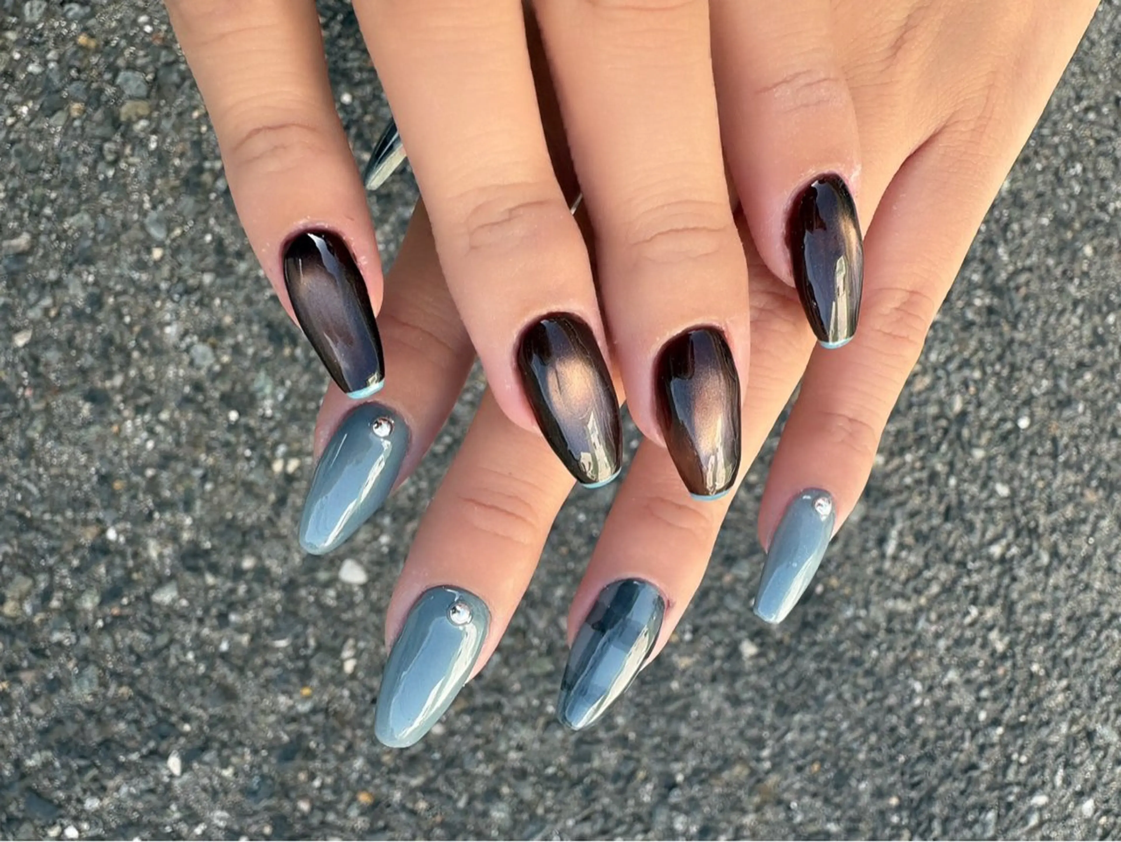 ネイル Lowé所属・Lowé みるくのネイルデザイン