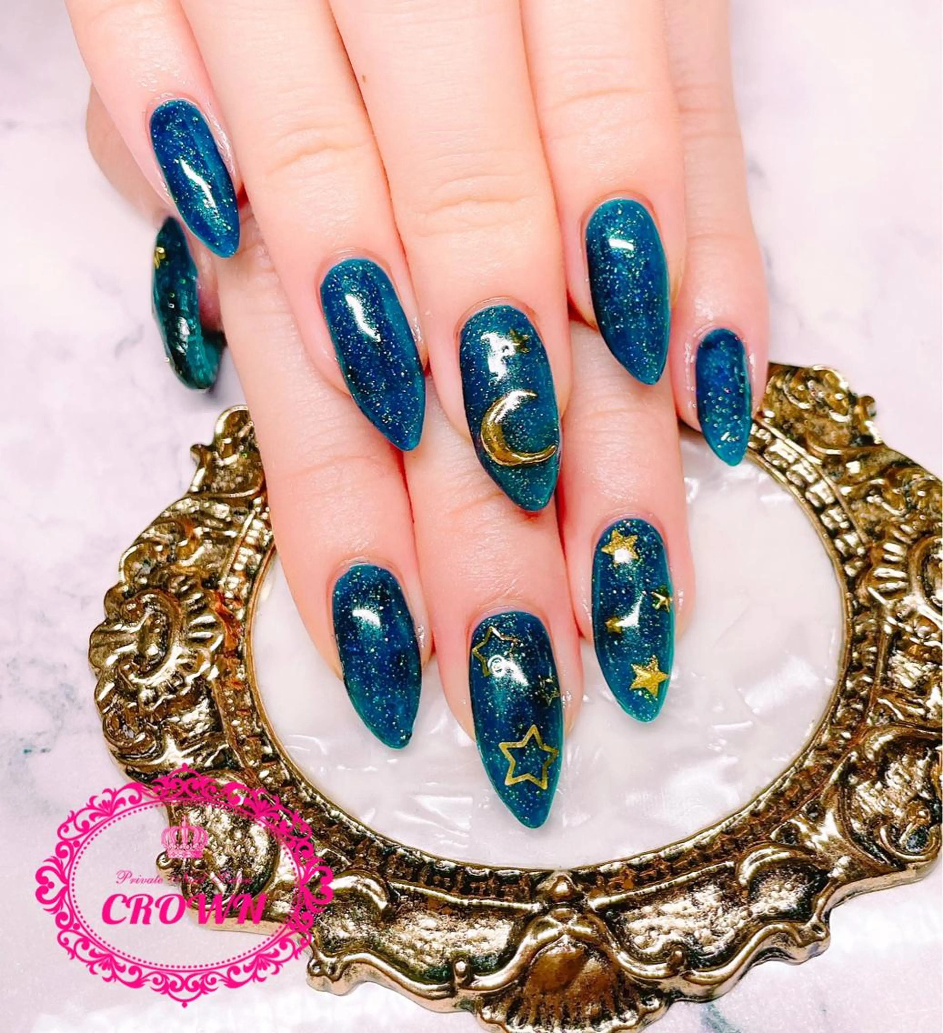 ネイル ハンドネイル CROWN プライベートサロンのネイルデザイン