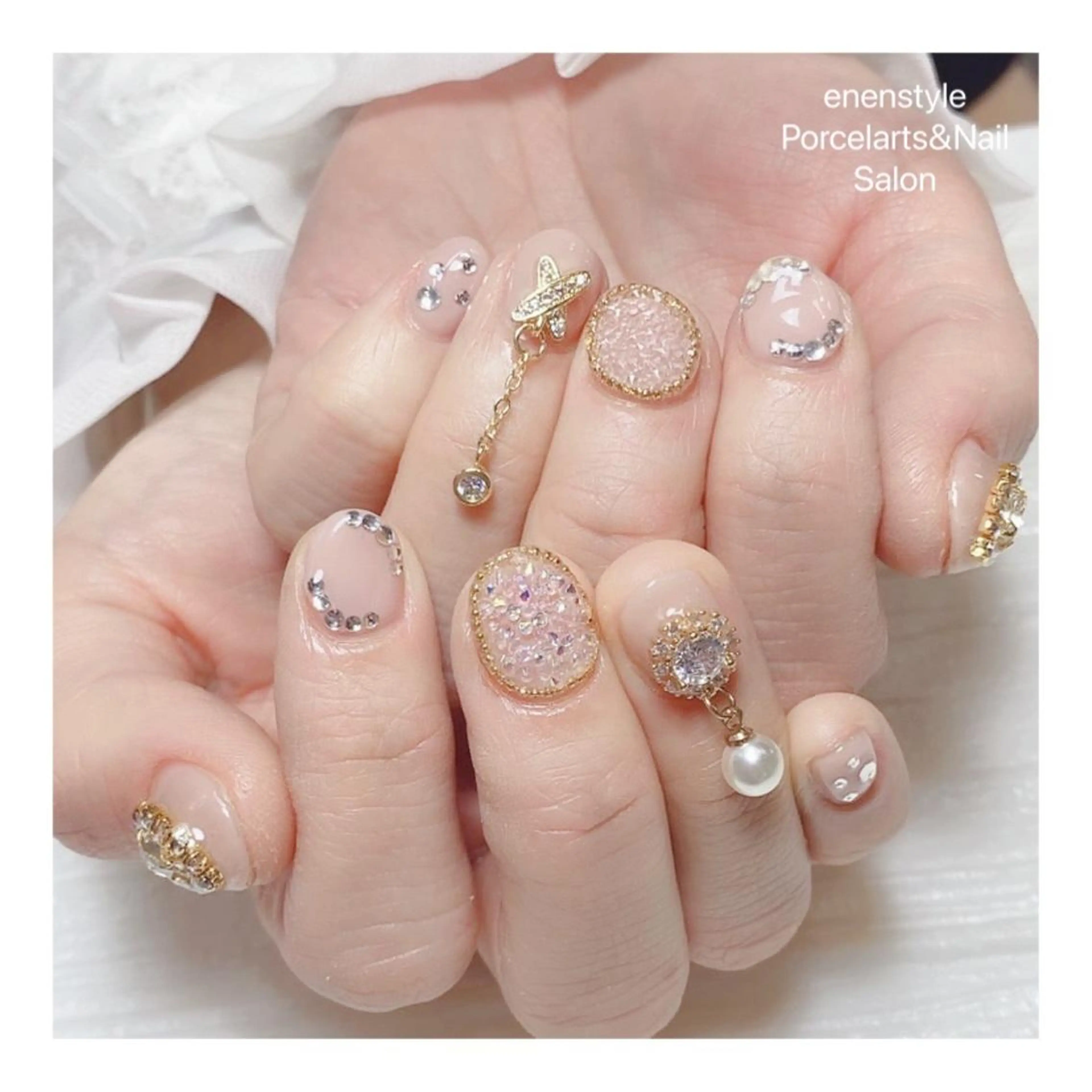 ショート ネイル 👑enen style👑のネイルデザイン