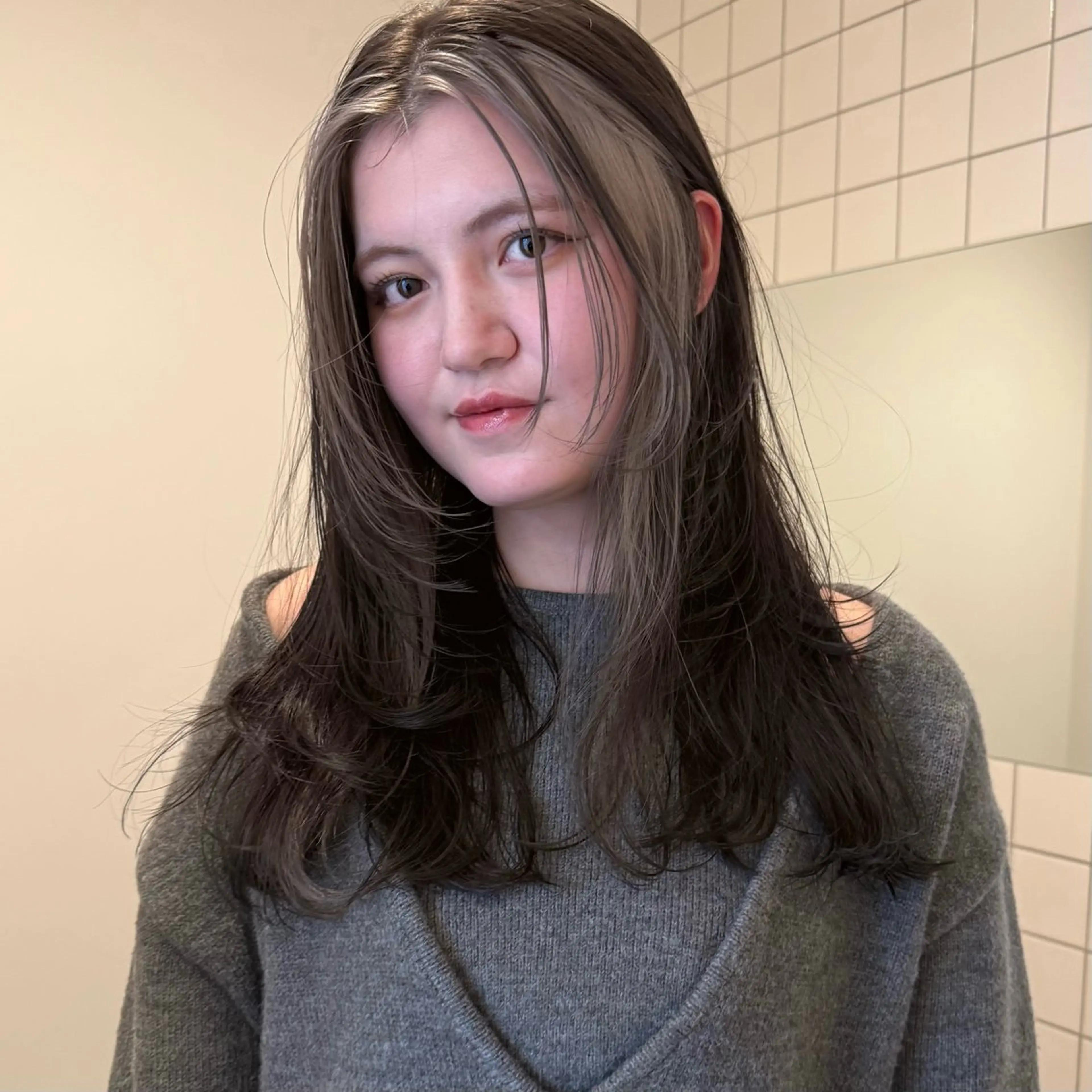 セミロング カラー ミストバング  フェイスフレーミング ヘアカラー トリートメント 舟橋耀/ブリーチカラ ー/レイヤーカットのヘアスタイル