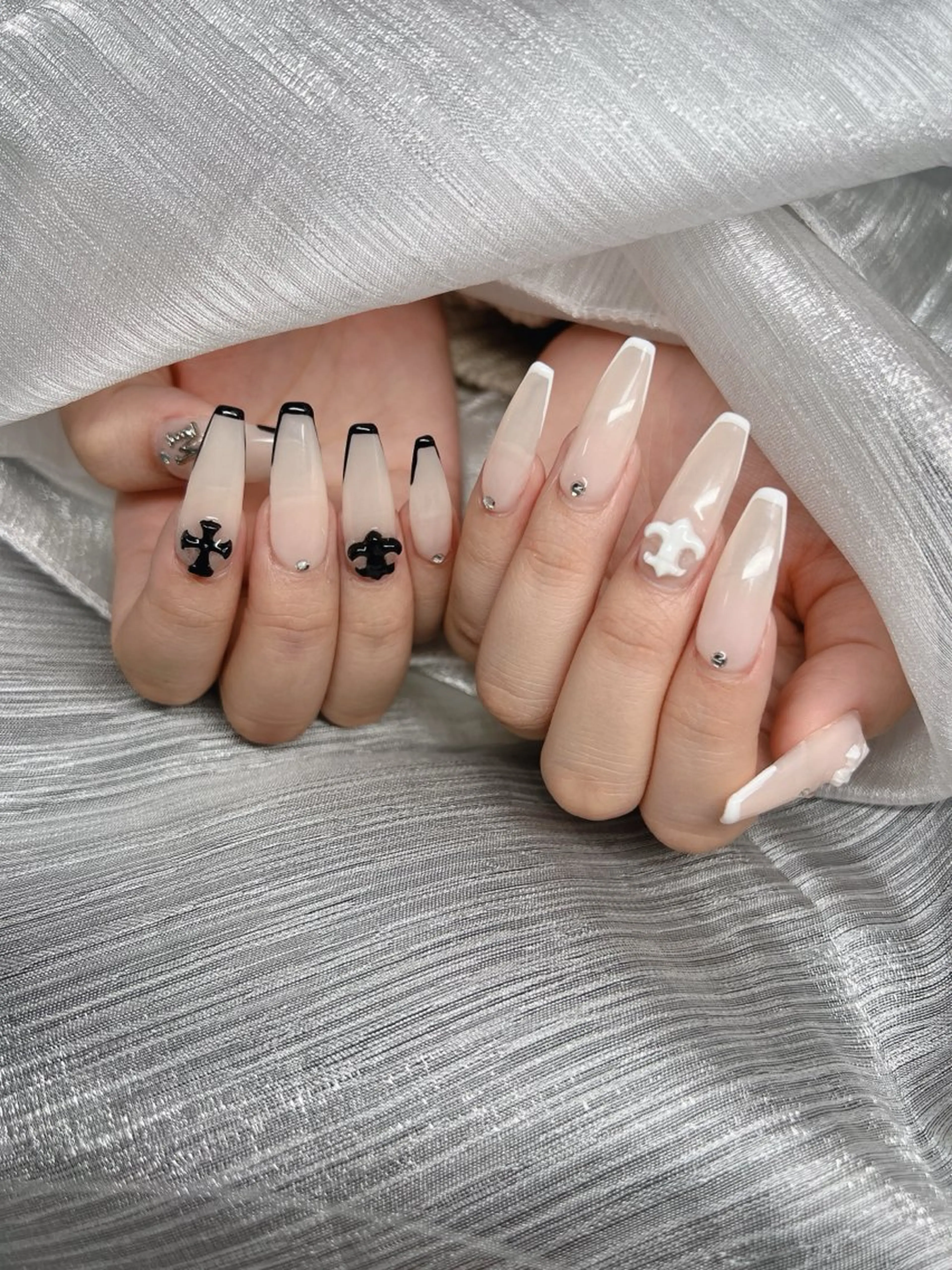 ネイル マグネットネイル ミラーネイル ピンク ネイルチップ 冬ネイル Lee Nailsのネイルデザイン