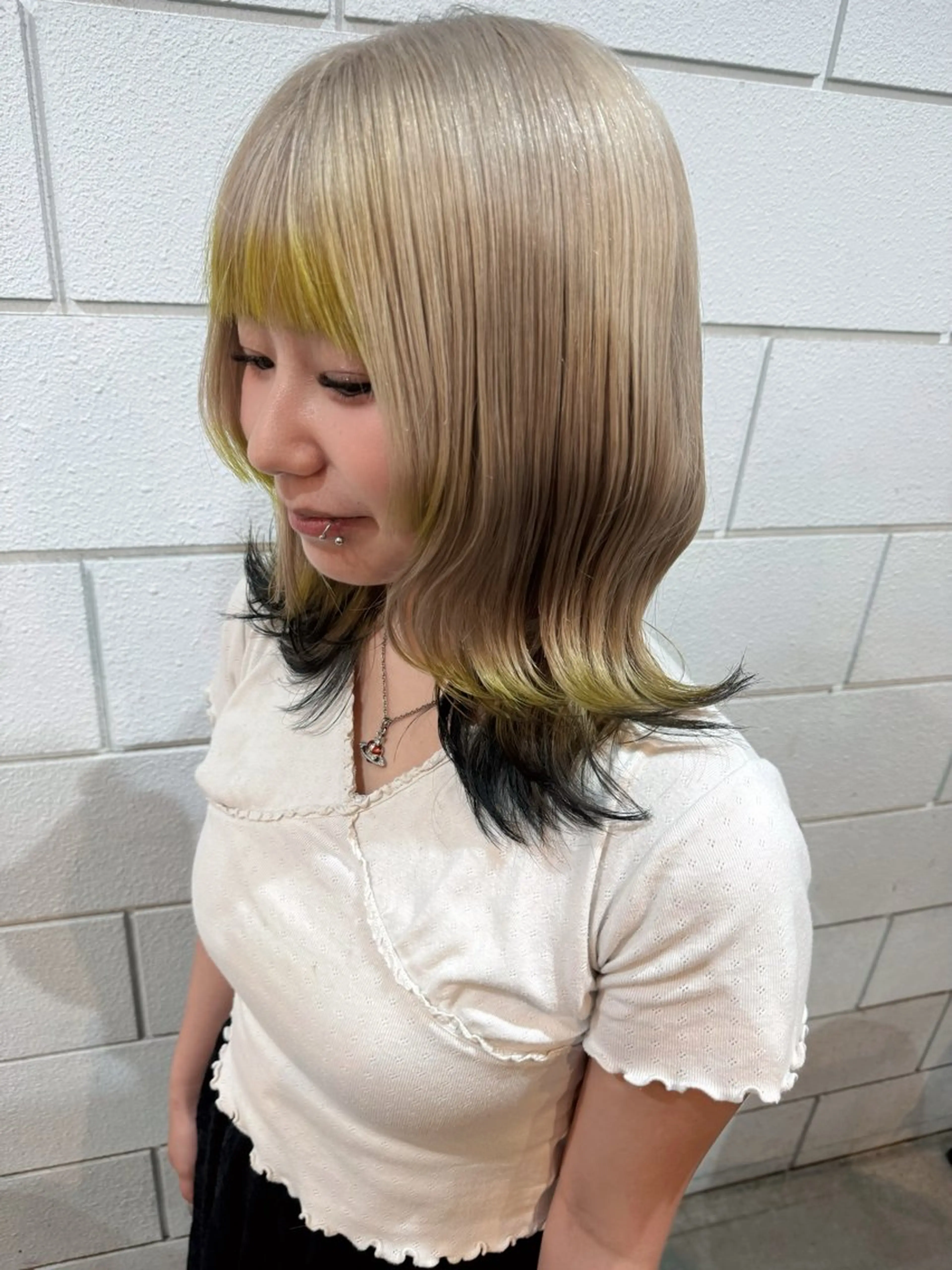 カラー ヘアカラー 透け感/ハイトーン/ レイヤー/小山田のヘアスタイル