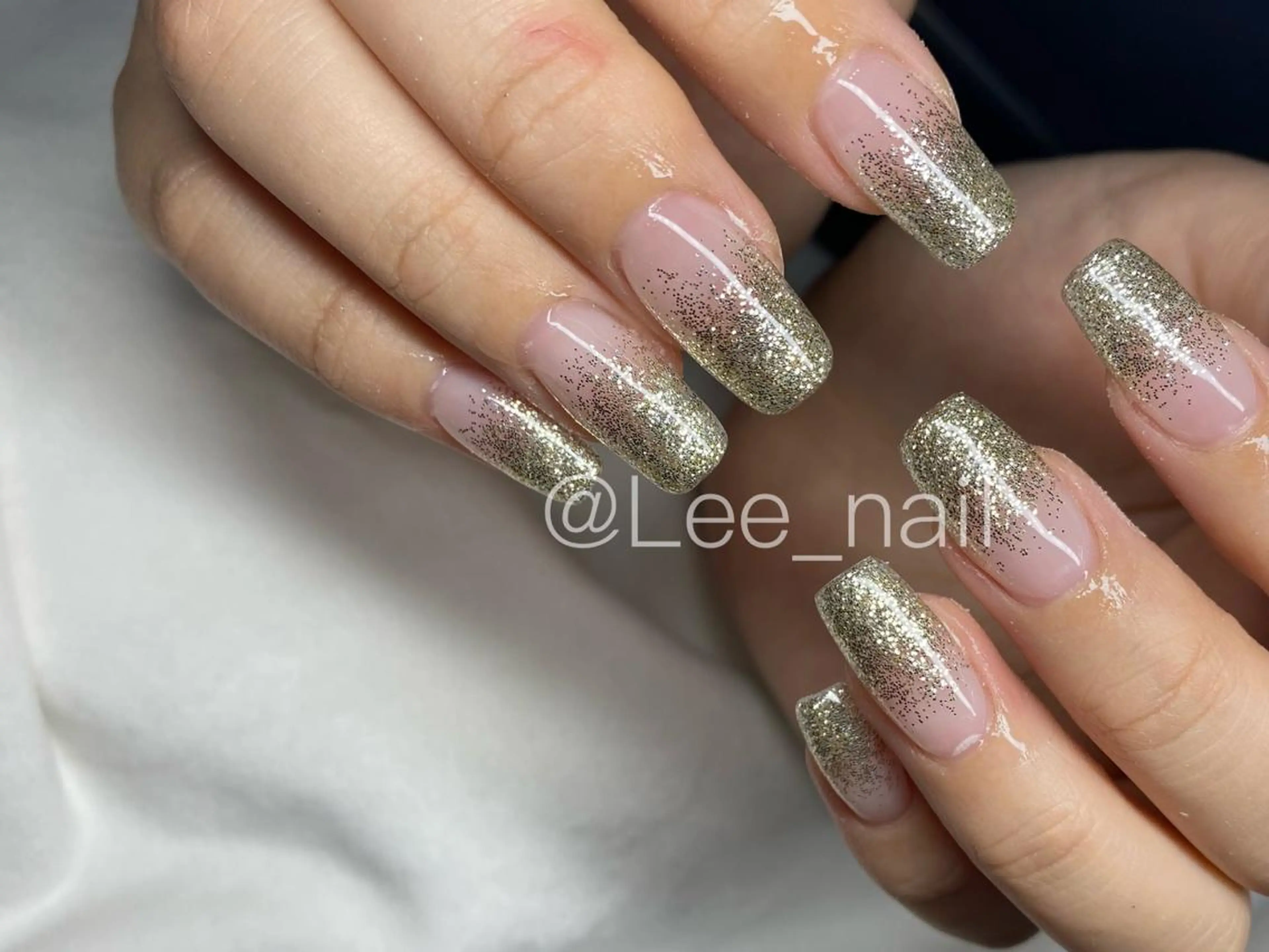 ネイル 長さ出し ラメ(グリッター) ラメグラデーション ハンドネイル Lee_ nailのネイルデザイン