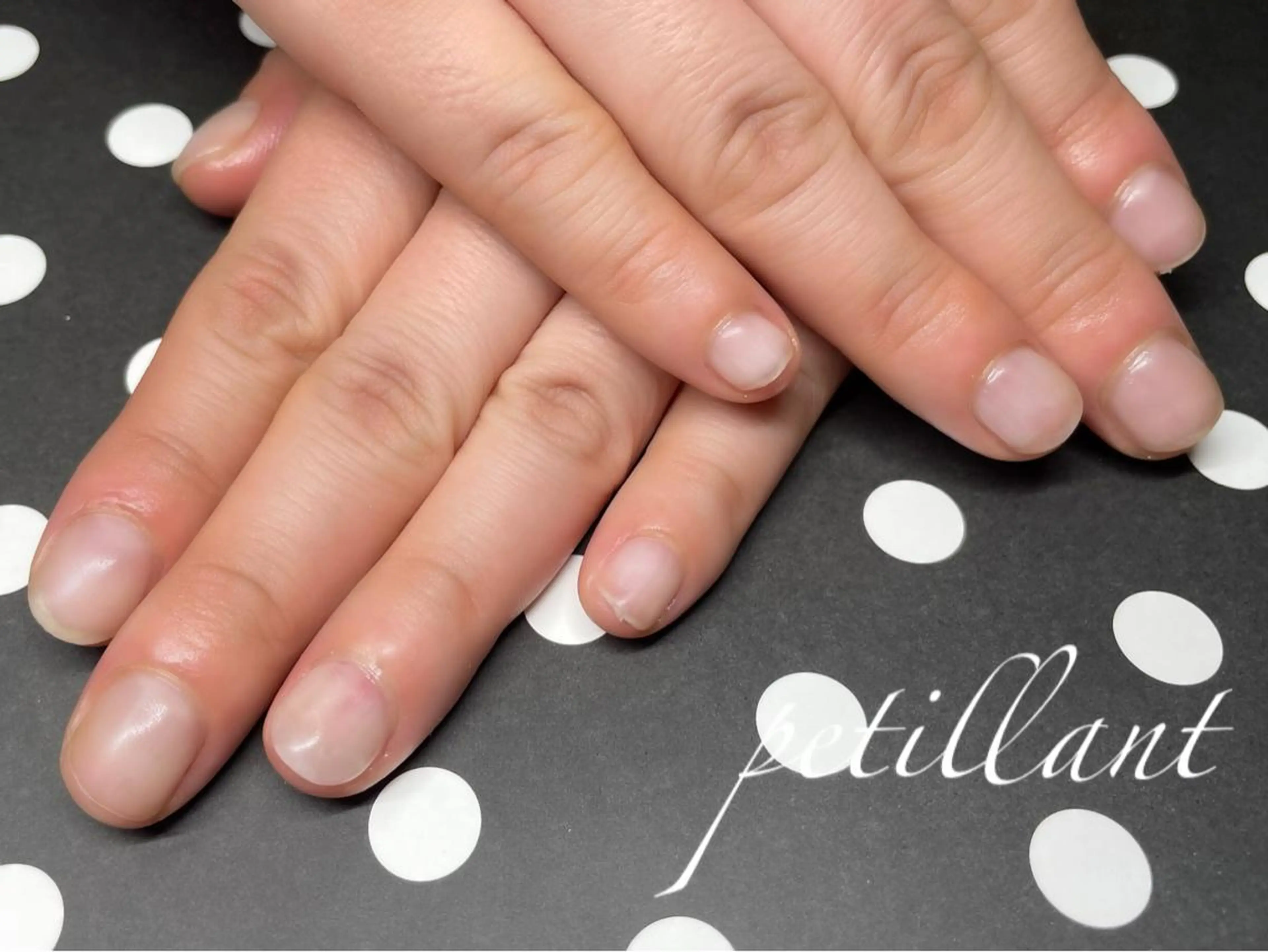 ネイル 長さ出し ジェルネイル ピンク petillant所属・nail salon petillantのネイルデザイン