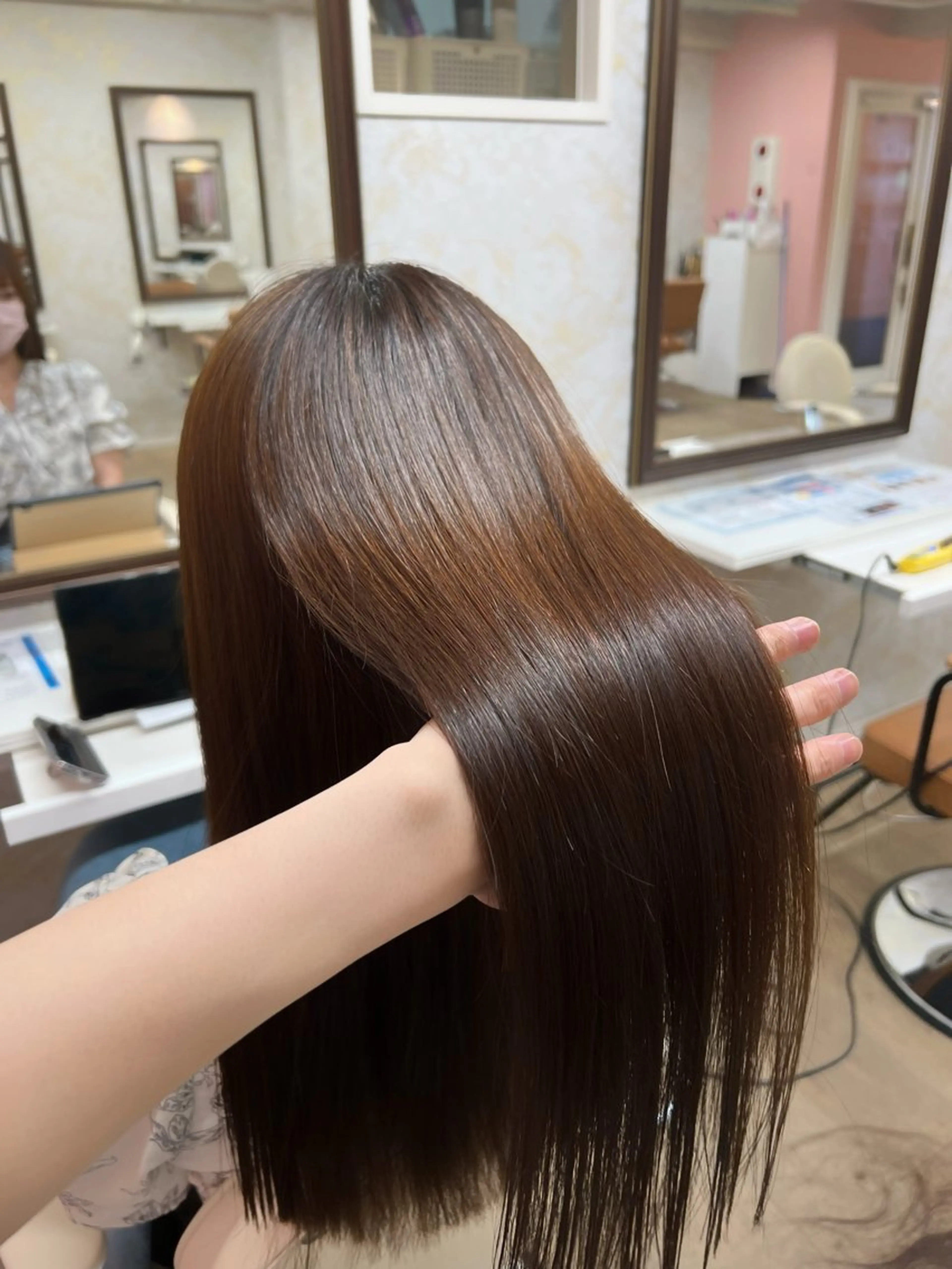 セミロング 縮毛矯正 トリートメント 髪質改善/ メンズカット・パーマのヘアスタイル