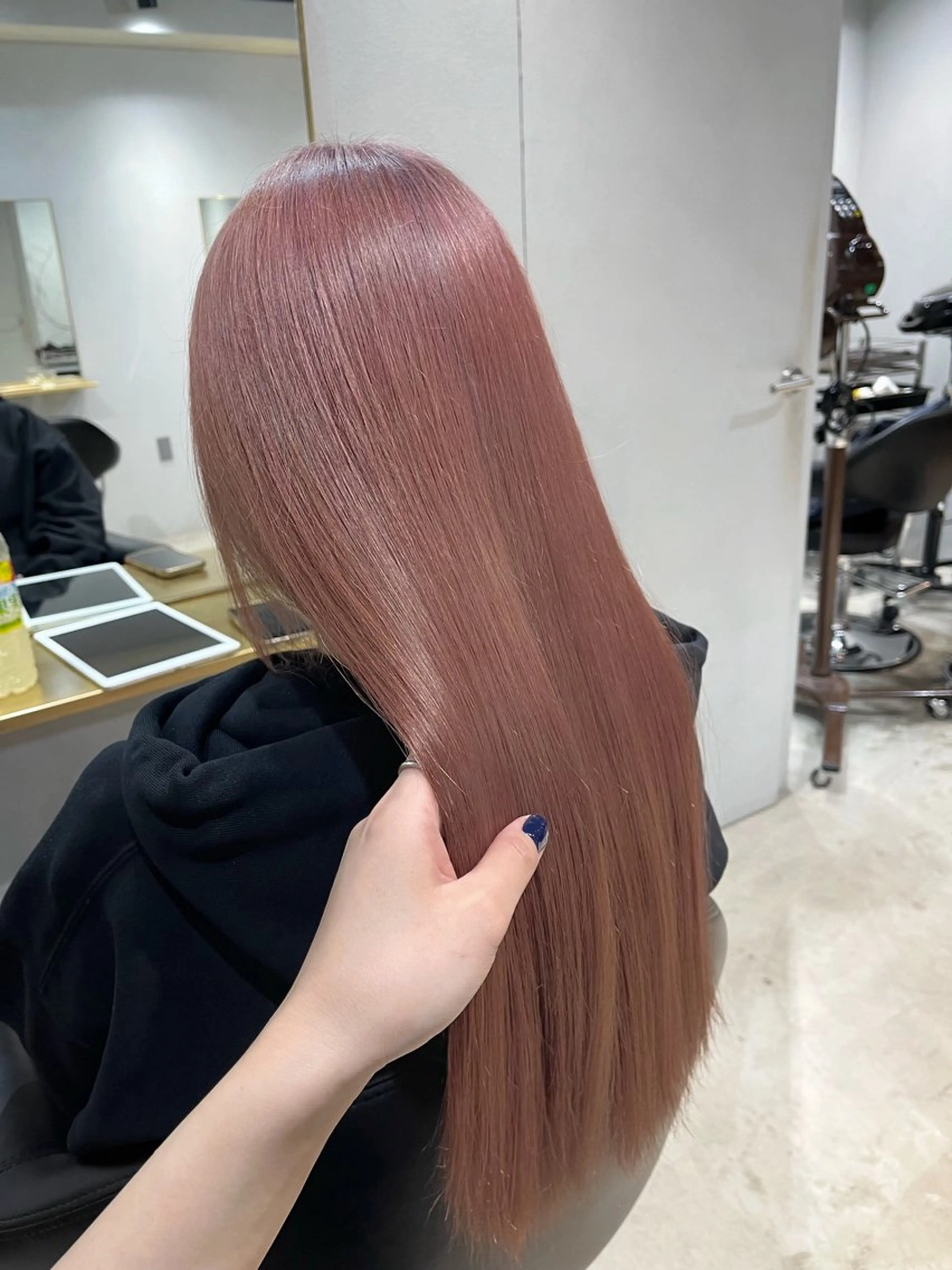 カラー ベージュカラー ピンクカラー ピンクベージュ 【arc】 佐藤未希穂/パーマのヘアスタイル