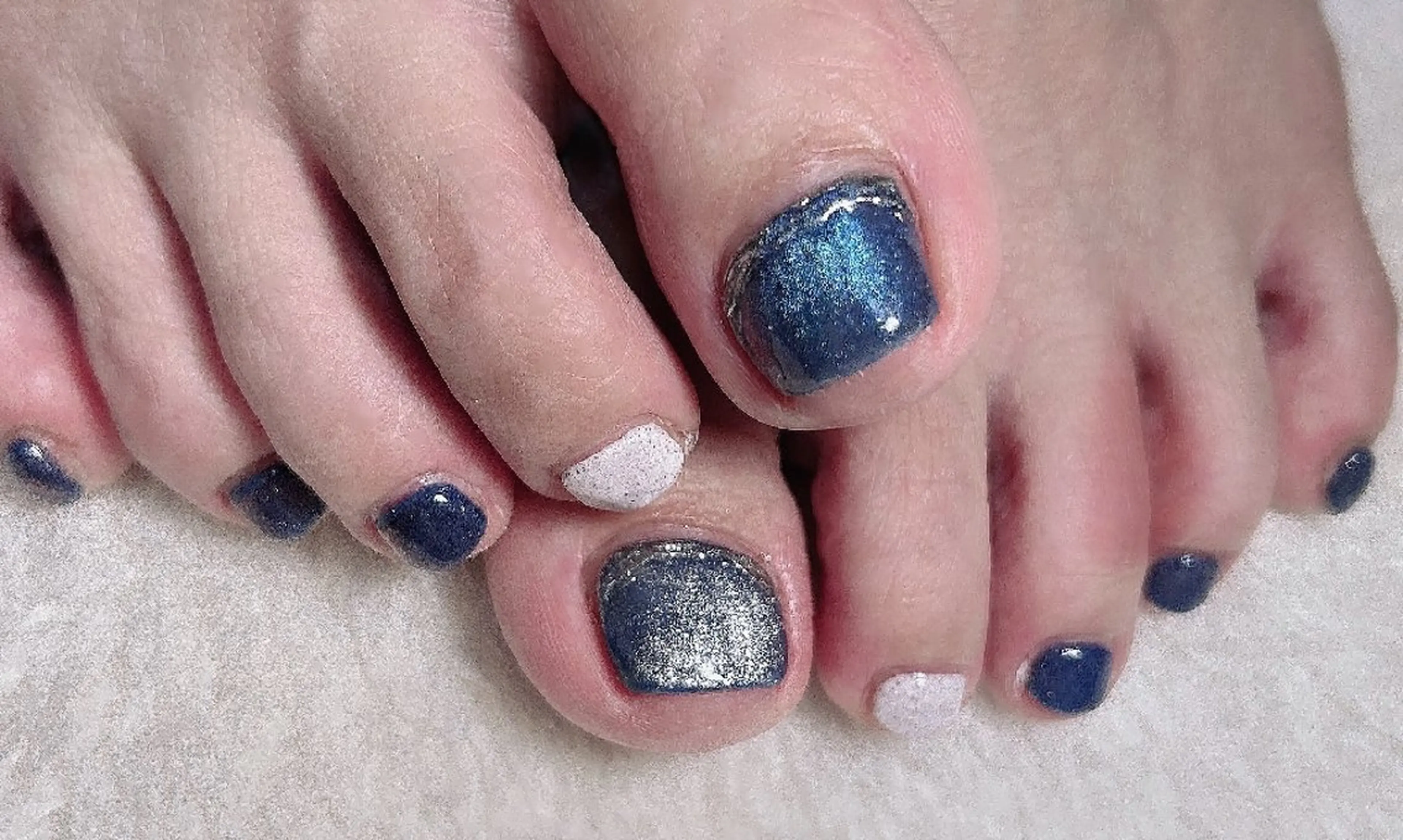 ネイル マグネットネイル フットネイル reve あやののネイルデザイン