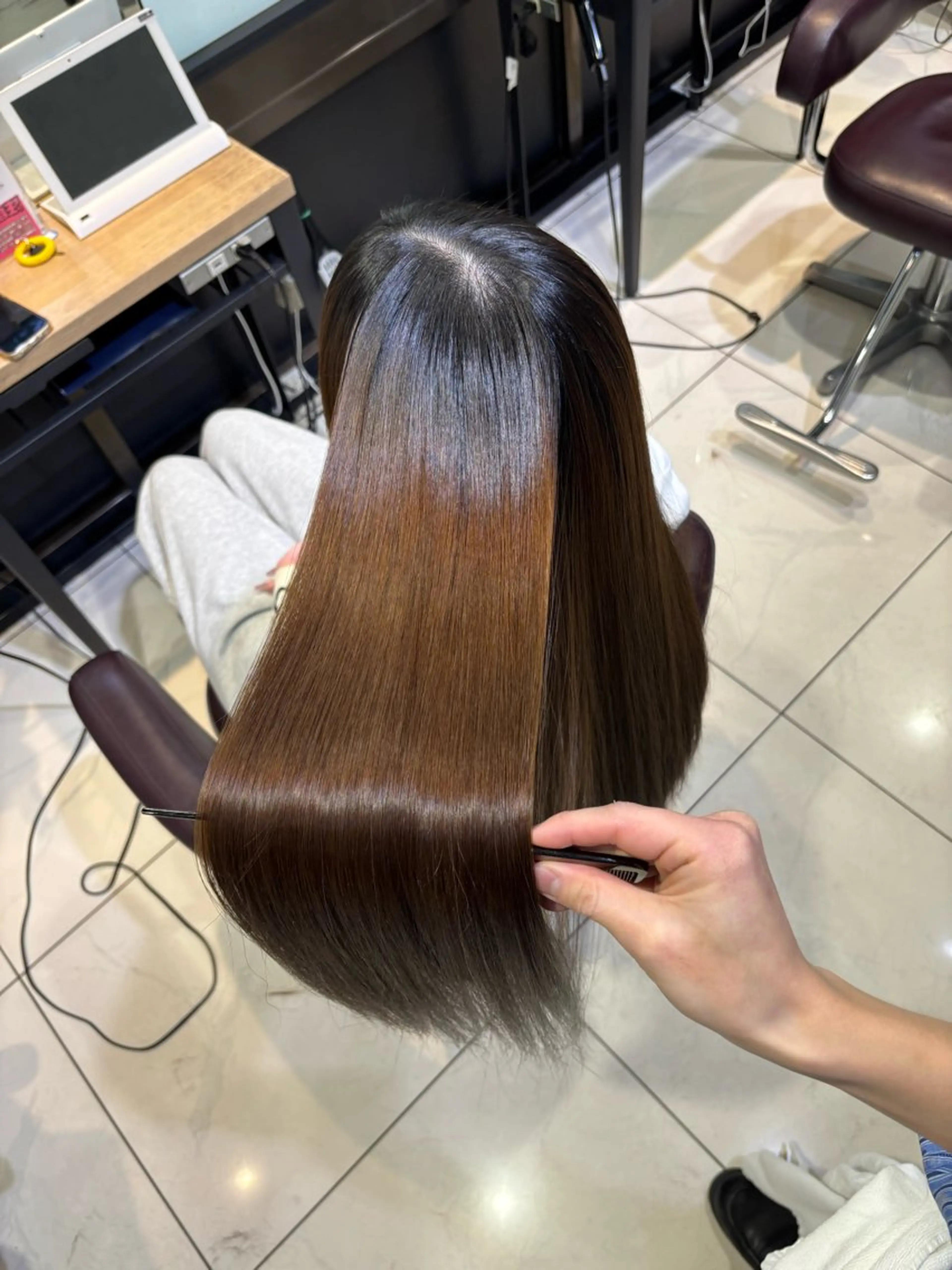 ロング カラー 縮毛矯正 トリートメント 🩵レイヤー✖︎ 髪質改善🩵リョウヤのヘアスタイル