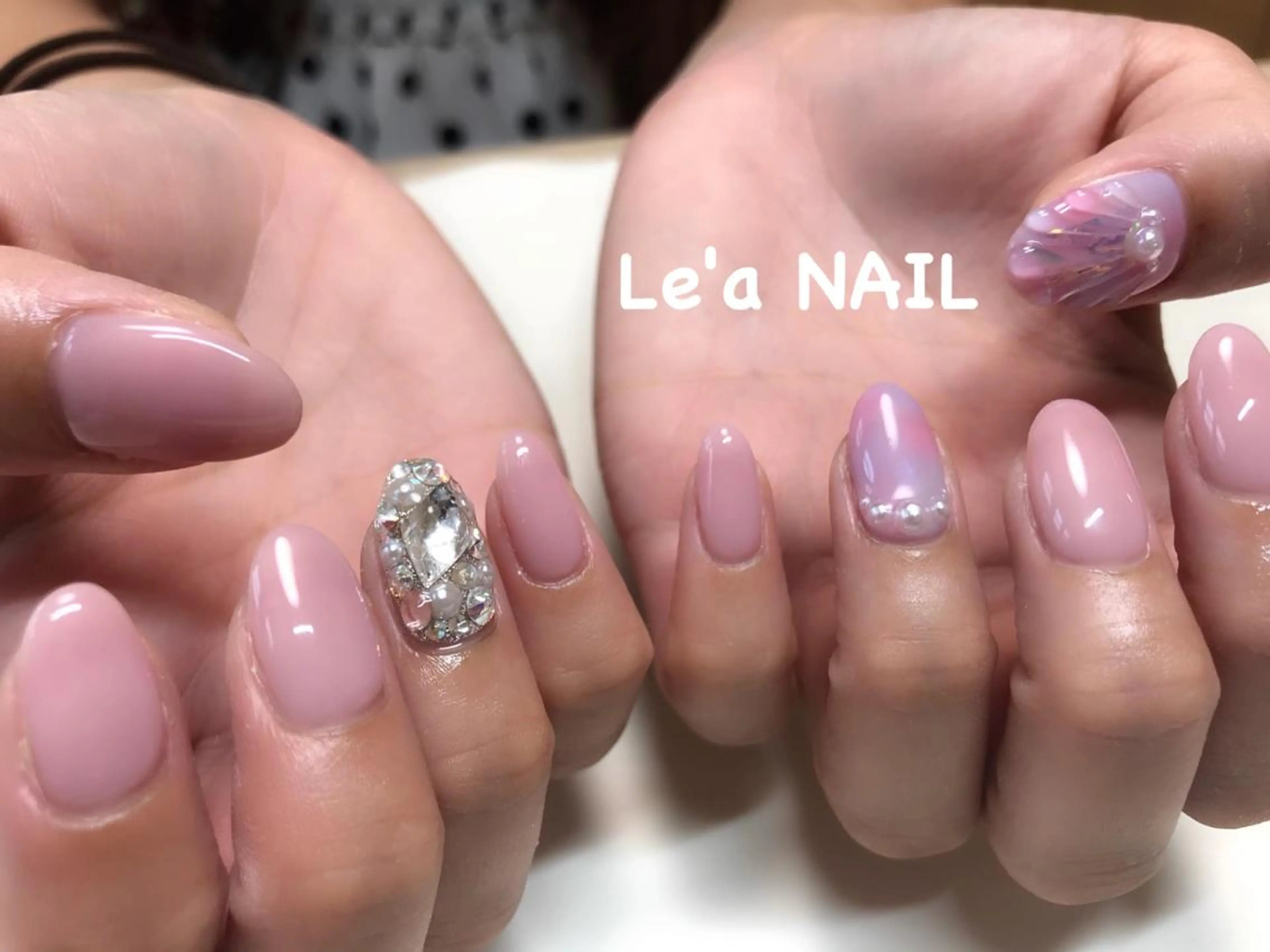 ネイル シンプルネイル 'mm  (ミリ) ＭＡＮＡＭＩのネイルデザイン