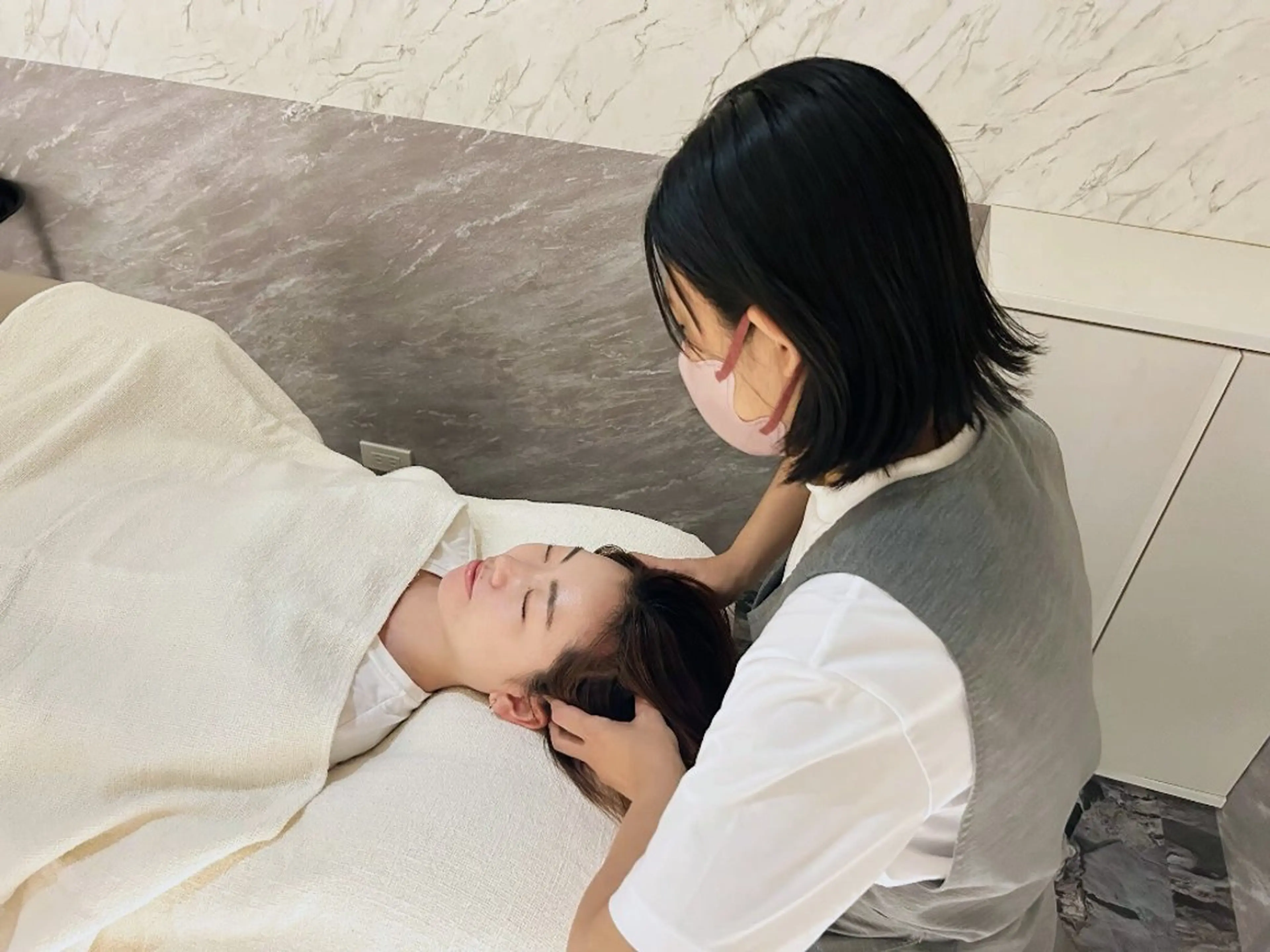 🩵平日限定🩵足つぼ5分付き🩵💆♀️リフトアップドライヘッドスパ40分💆♀️の写真