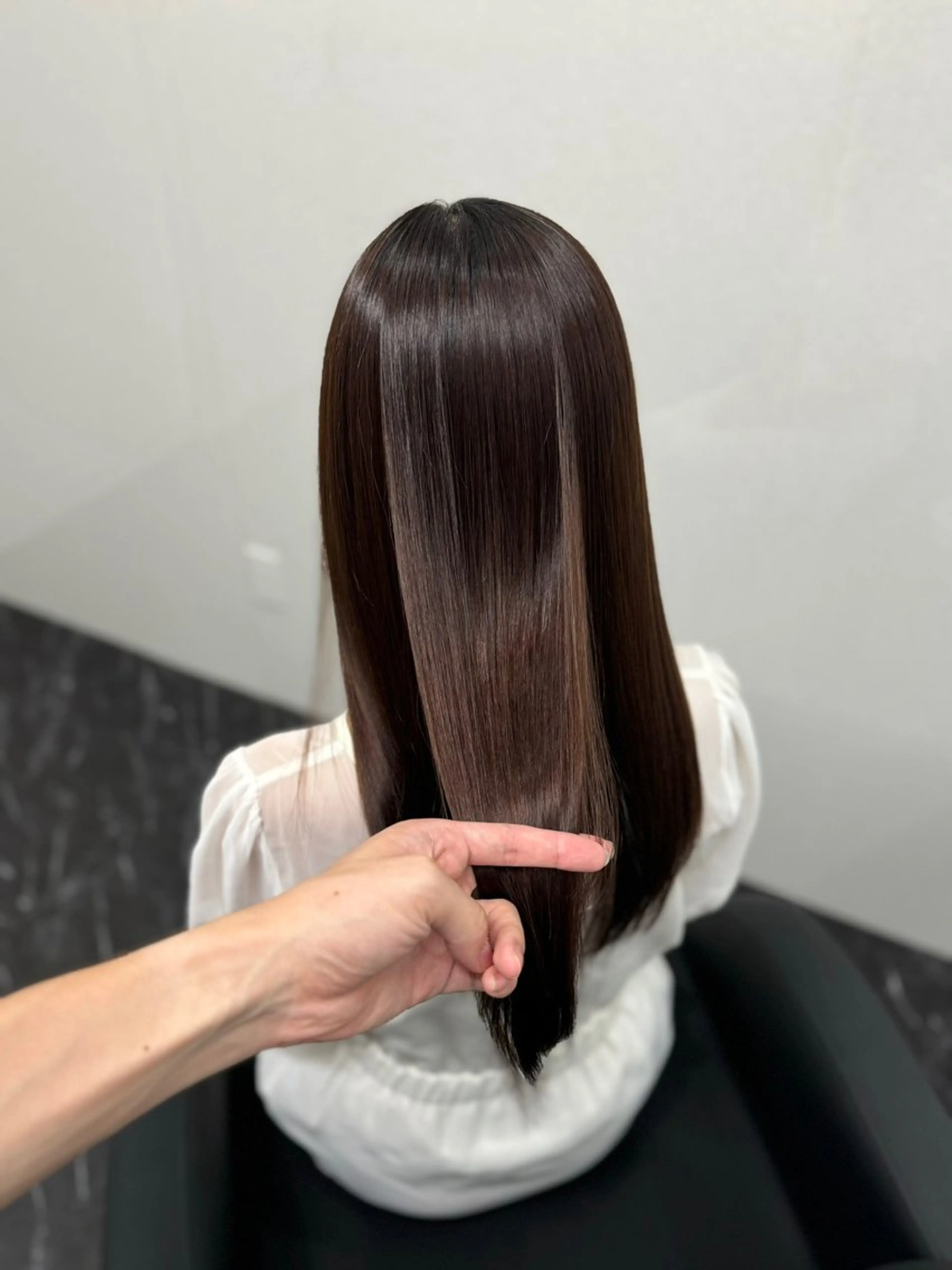 ロング カラー パーマ ヘアアレンジ メンズ キッズ メンズ韓国風 黒髪 ブルーカラー ブルーブラック レッドカラー 髪質改善Ⅰ透明感 艶カラーⅠたつやのヘアスタイル