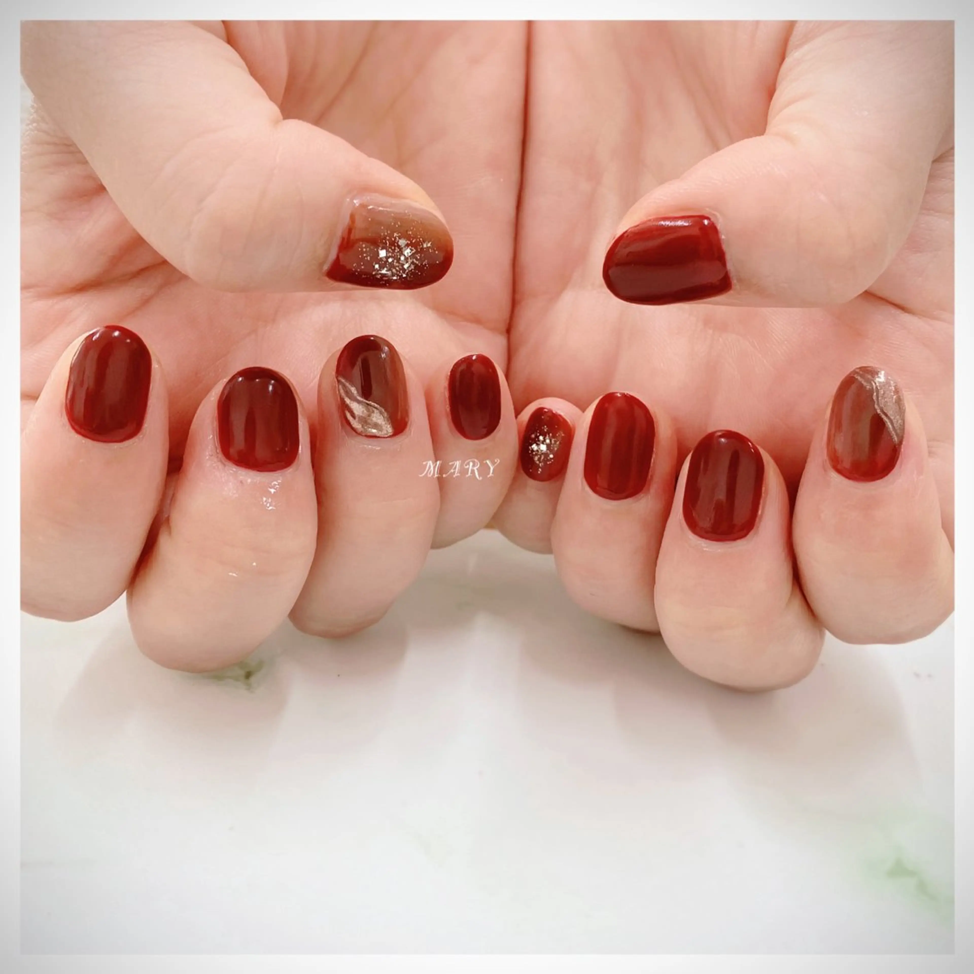 ネイル ボルドー ミラーネイル ニュアンスネイル ワンカラーネイル ハンドネイル Mary nail .narumiのネイルデザイン