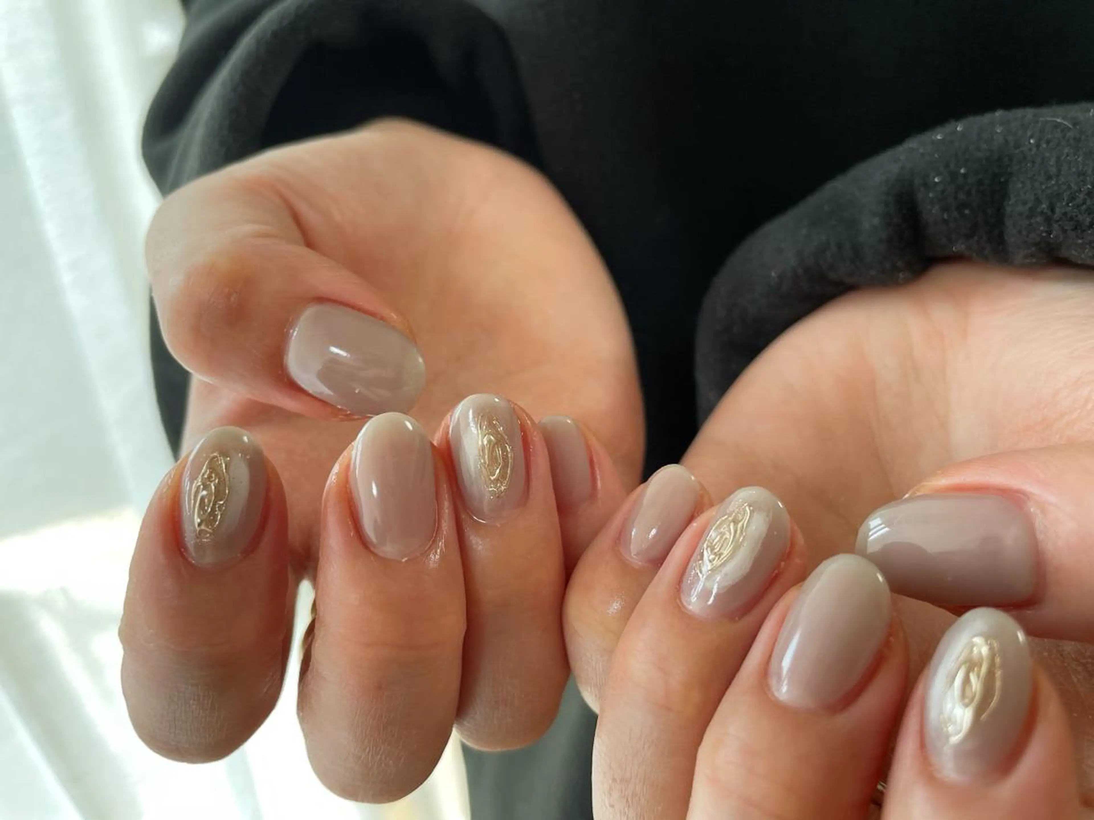 ネイル オーロラネイル フラワーネイル フットネイル フレンチネイル ジェルネイル mogunail &blowのネイルデザイン