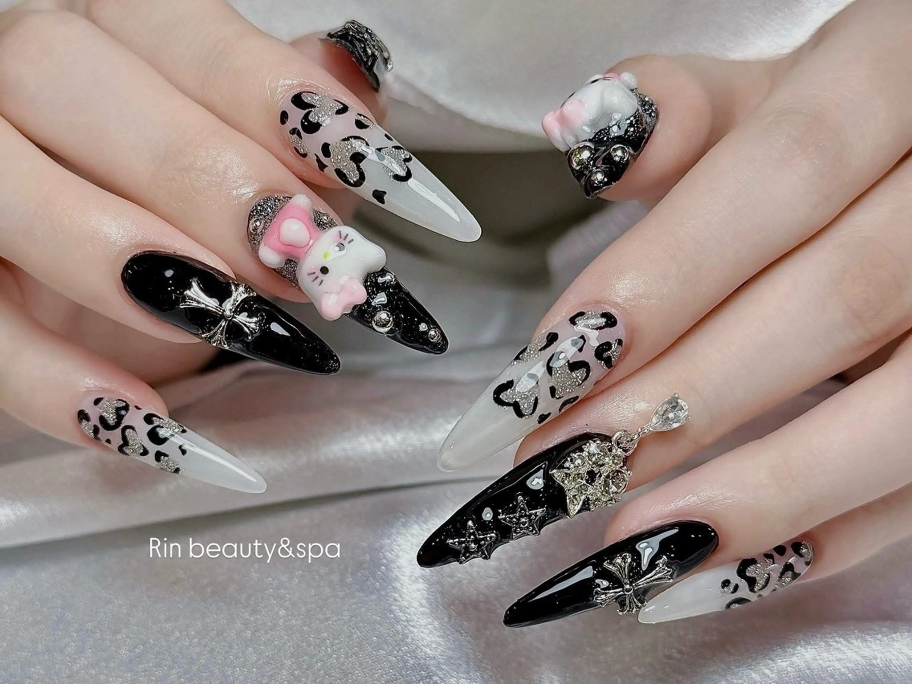 ネイル アートネイル フレンチネイル ジェルネイル 韓国ネイル ミラーネイル Rin Nail 新大久保店のネイルデザイン