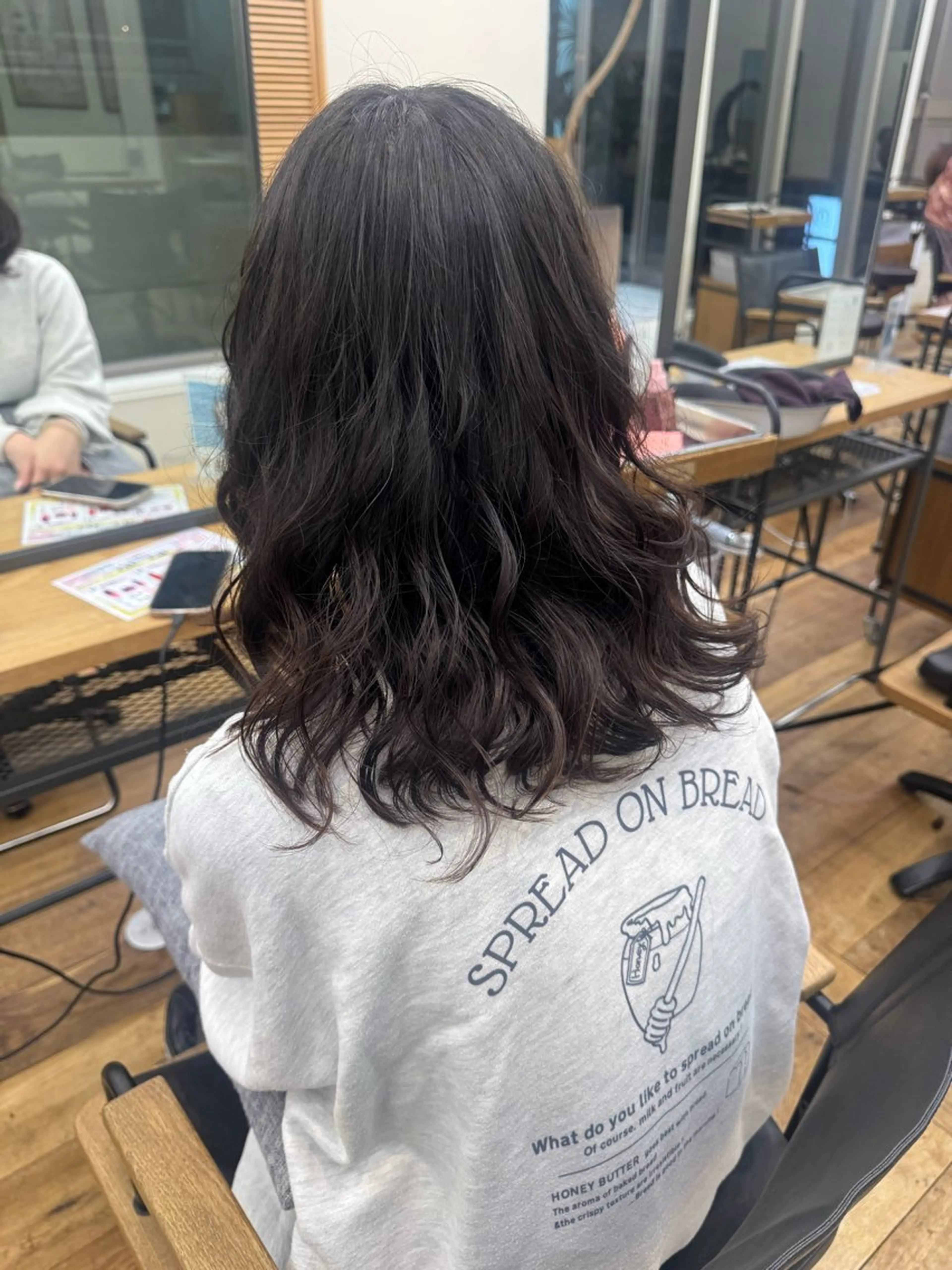 パーマ パーマ 山下 莉歩のヘアスタイル