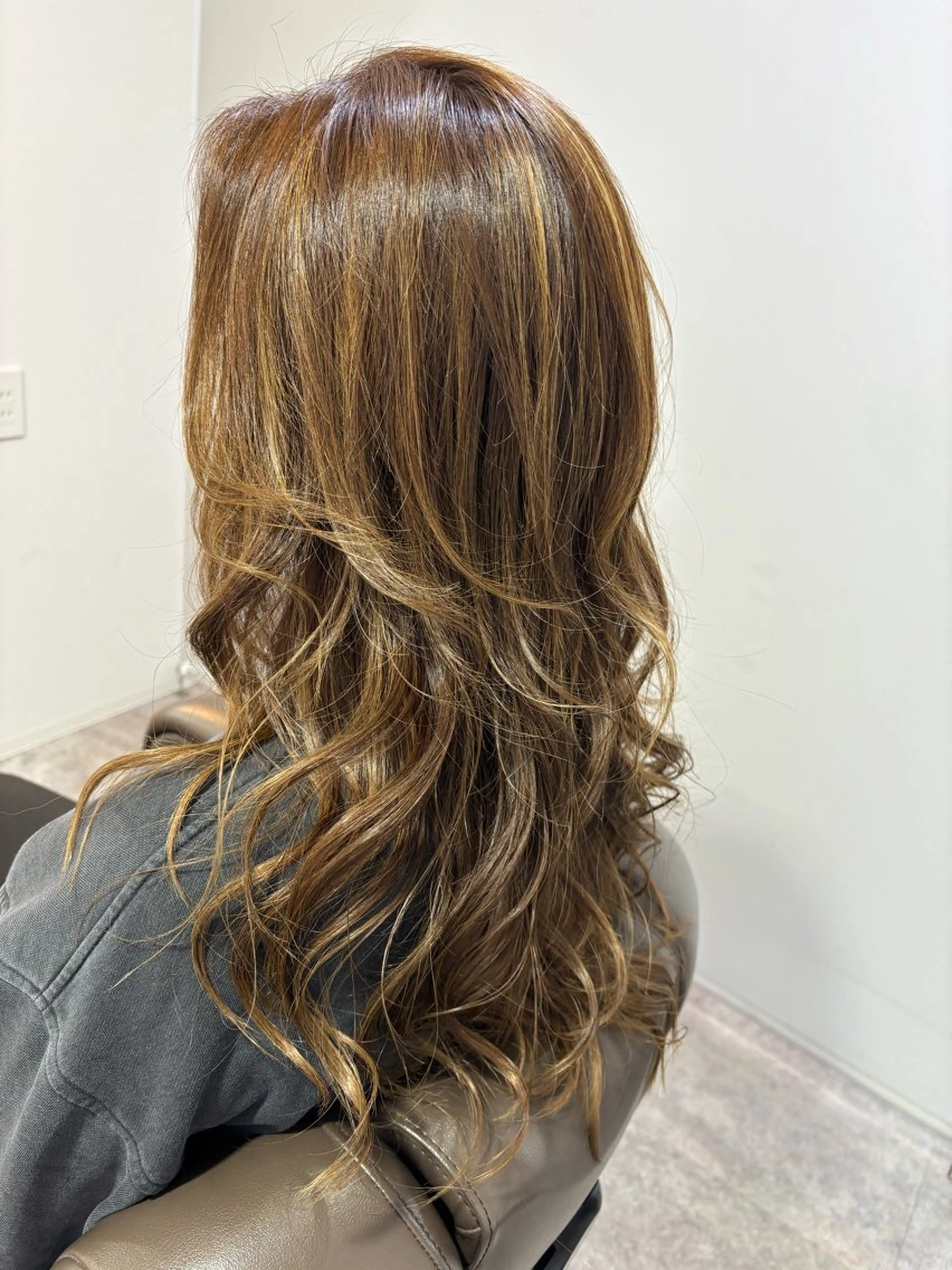 ロング aioon吉田 正輝のヘアスタイル