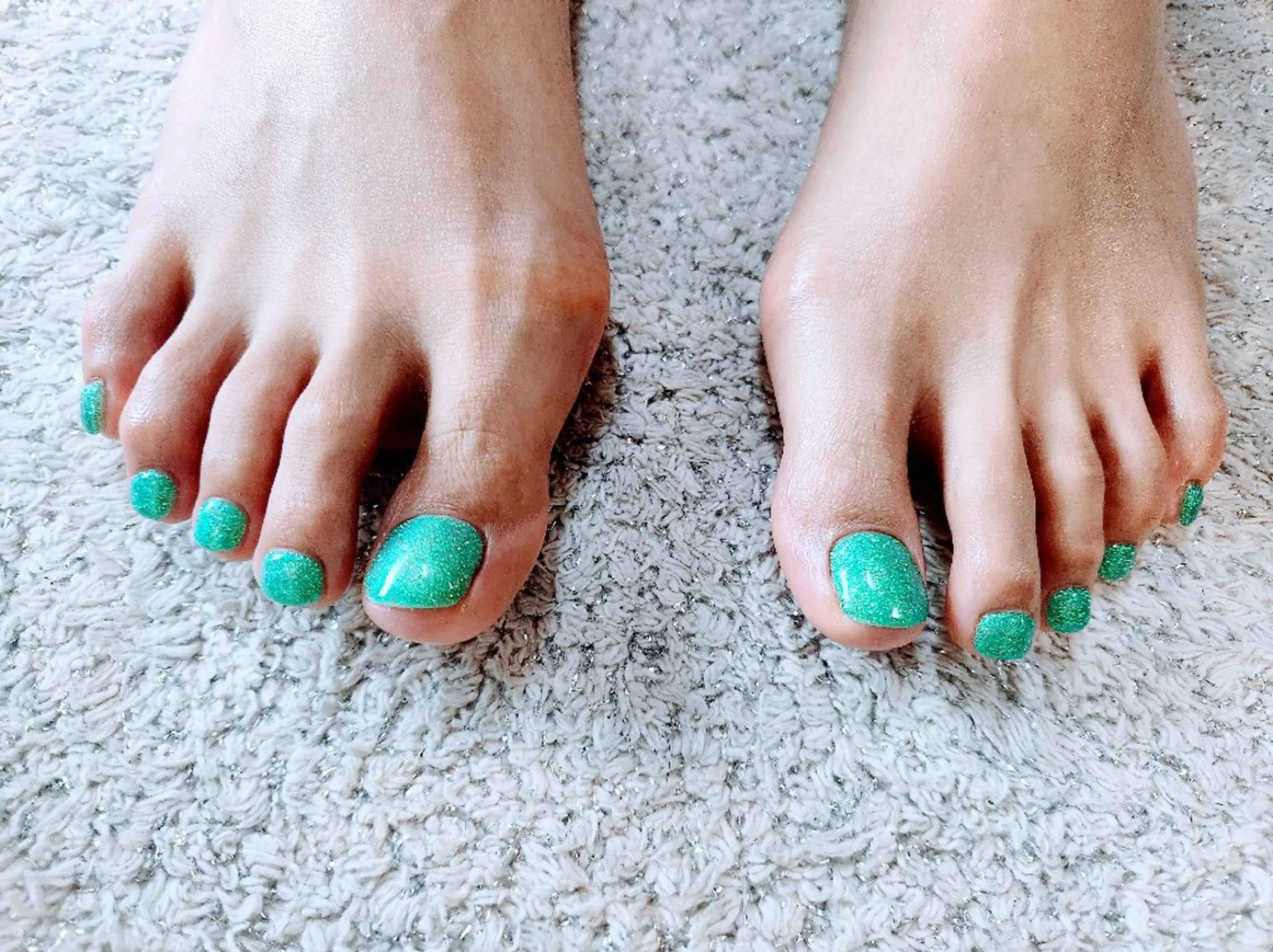 ネイル ラメ(グリッター) ワンカラーネイル 小濵 かのんのネイルデザイン