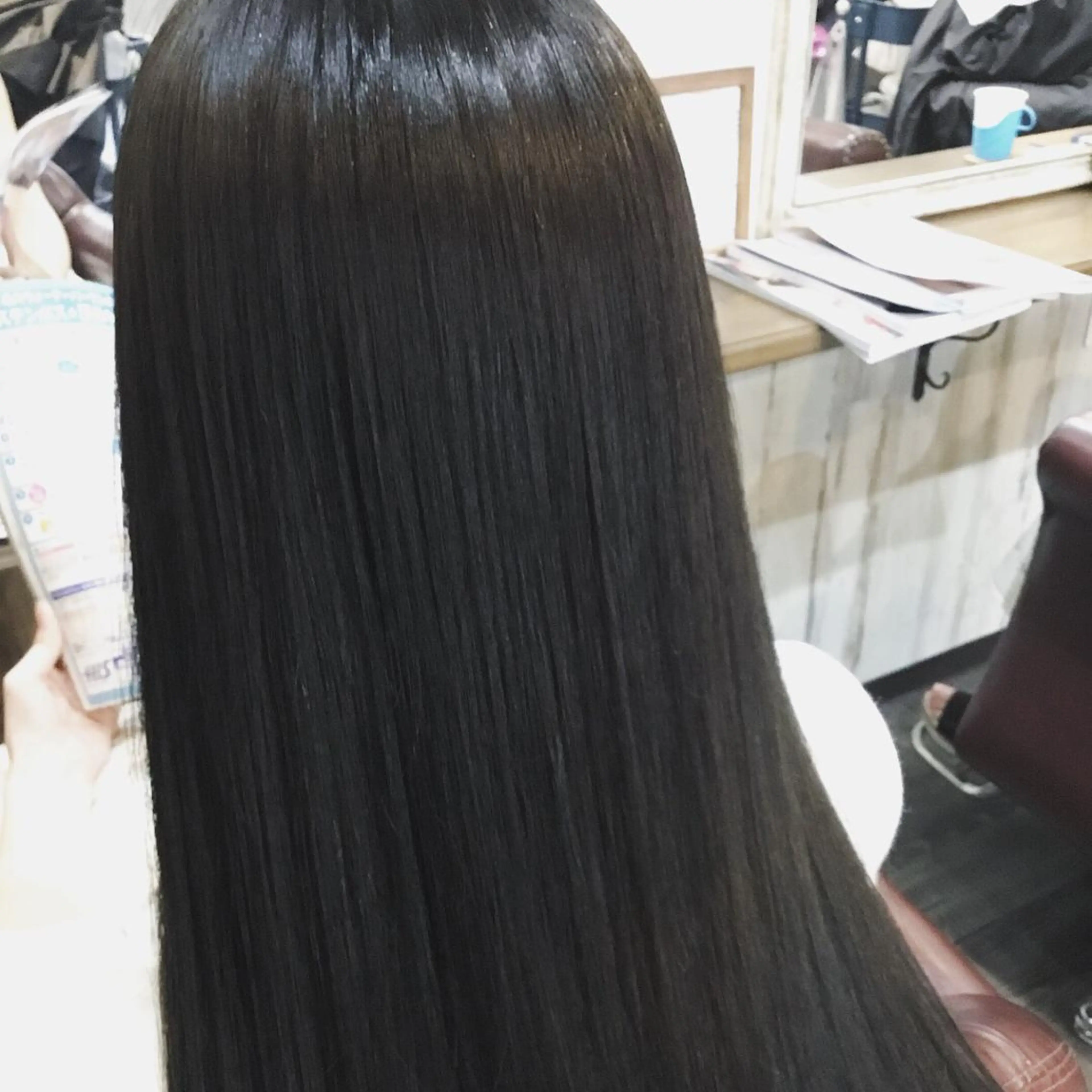 ロング カラー パーマ embrace エンブレイスのヘアスタイル