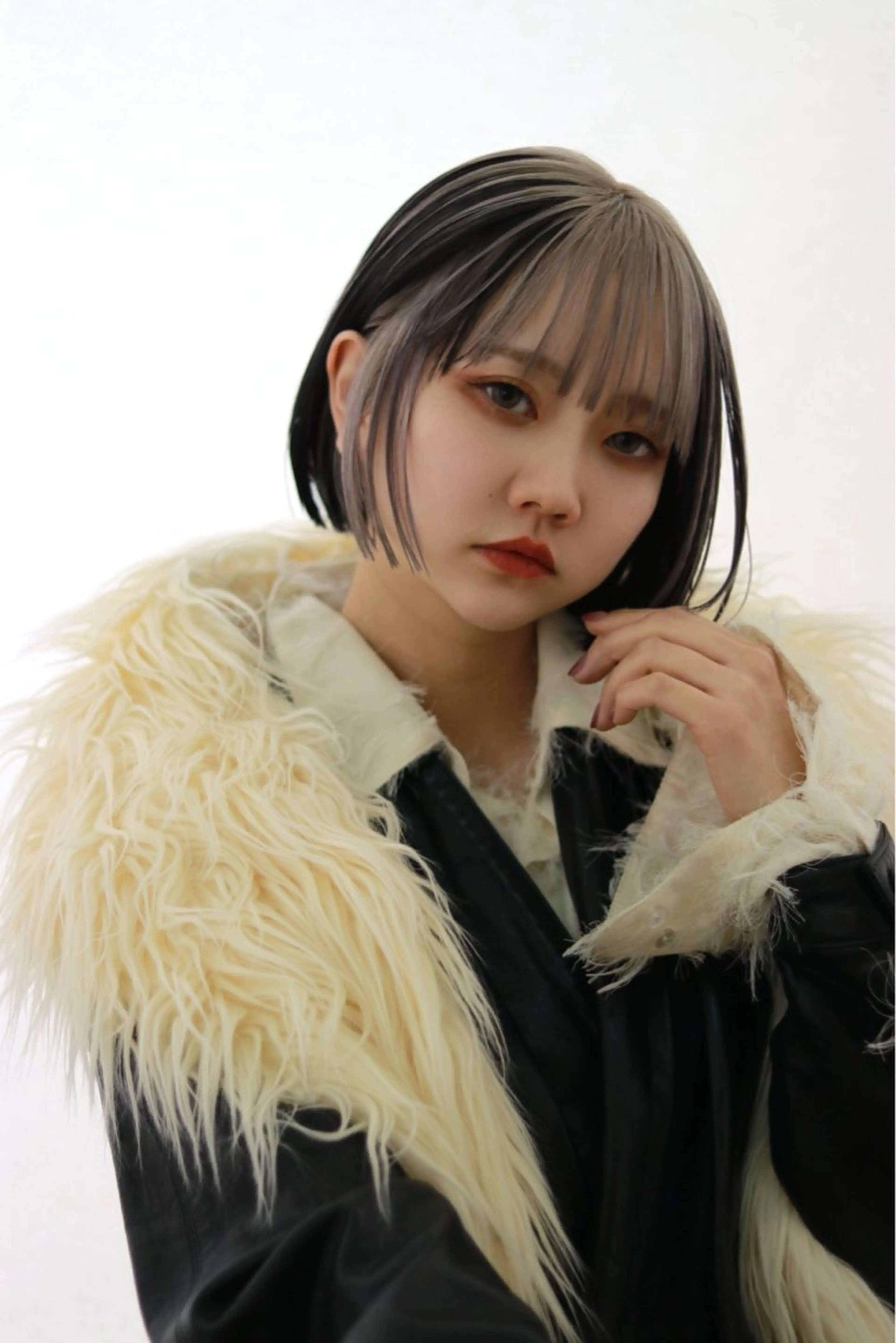 ショート カラー ブリーチ ケアブリーチ ボブ カット ヘアカラー 浅野 匠のヘアスタイル