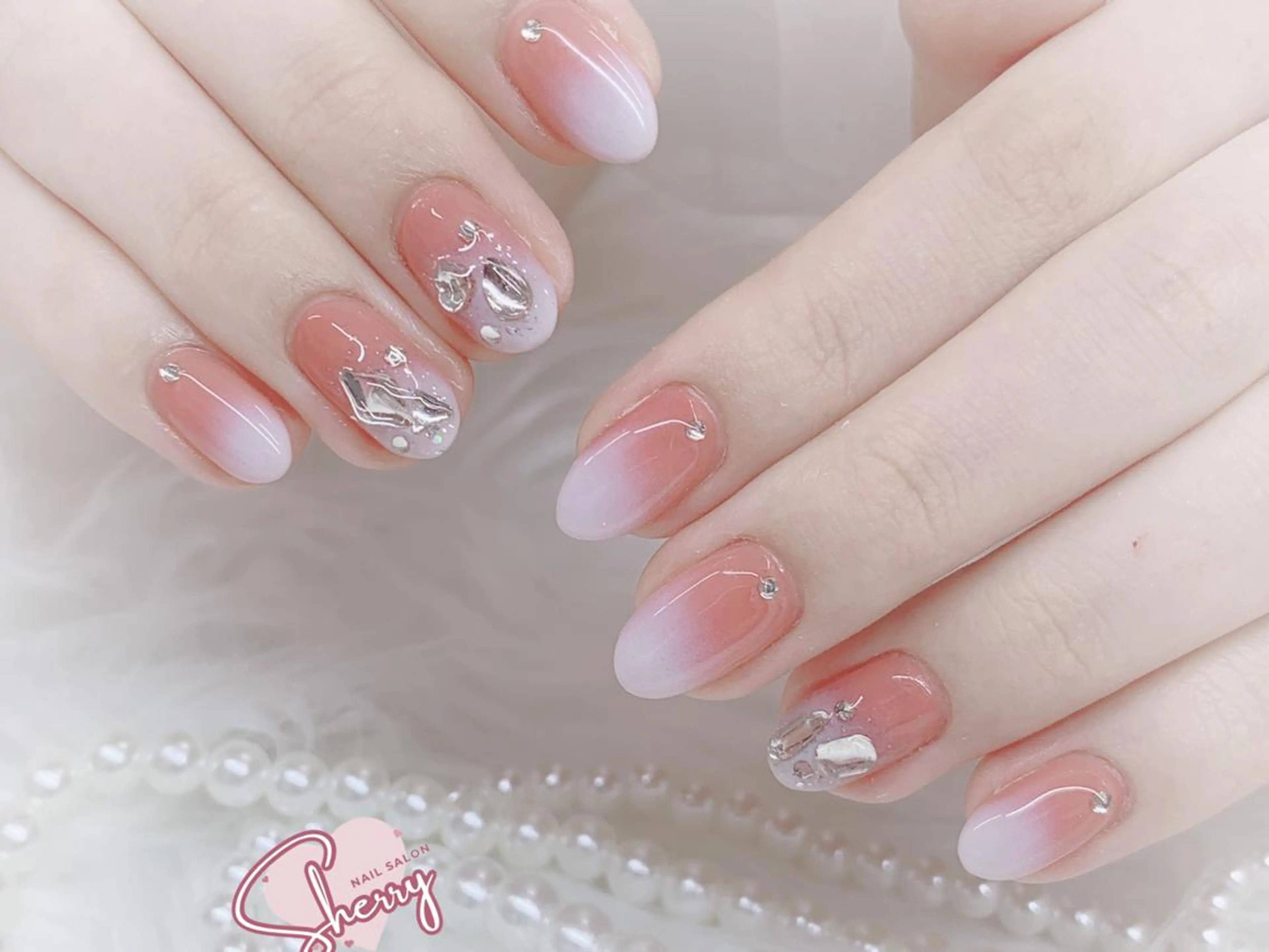 ネイル アートネイル チークネイル フットネイル ジェルネイル キラキラネイル 萌 自宅ネイルサロンのネイルデザイン